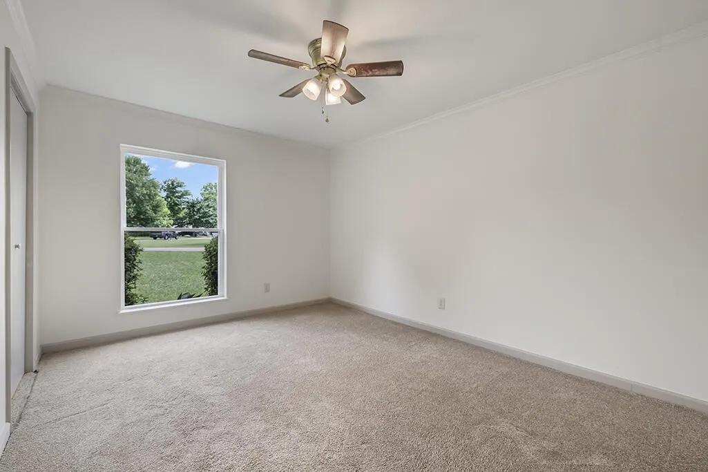 Single Family Residence For Sale in Bowie County , 4327 Marcell Circle, Texarkana, Texas 75503, 3 Bedroom, 3 Bathroom, 2 Garage spaces, 1,928 Sqft, built in 1976, mls#21258864, Real Estate Agent in Texarkana, Homes For Sale in Bowie county, Homes For Sale in Texarkana, Realtor in Texarkana Texas, Real Estate Brokerage Independent Realty Texas, Luminita Cordes Realtor