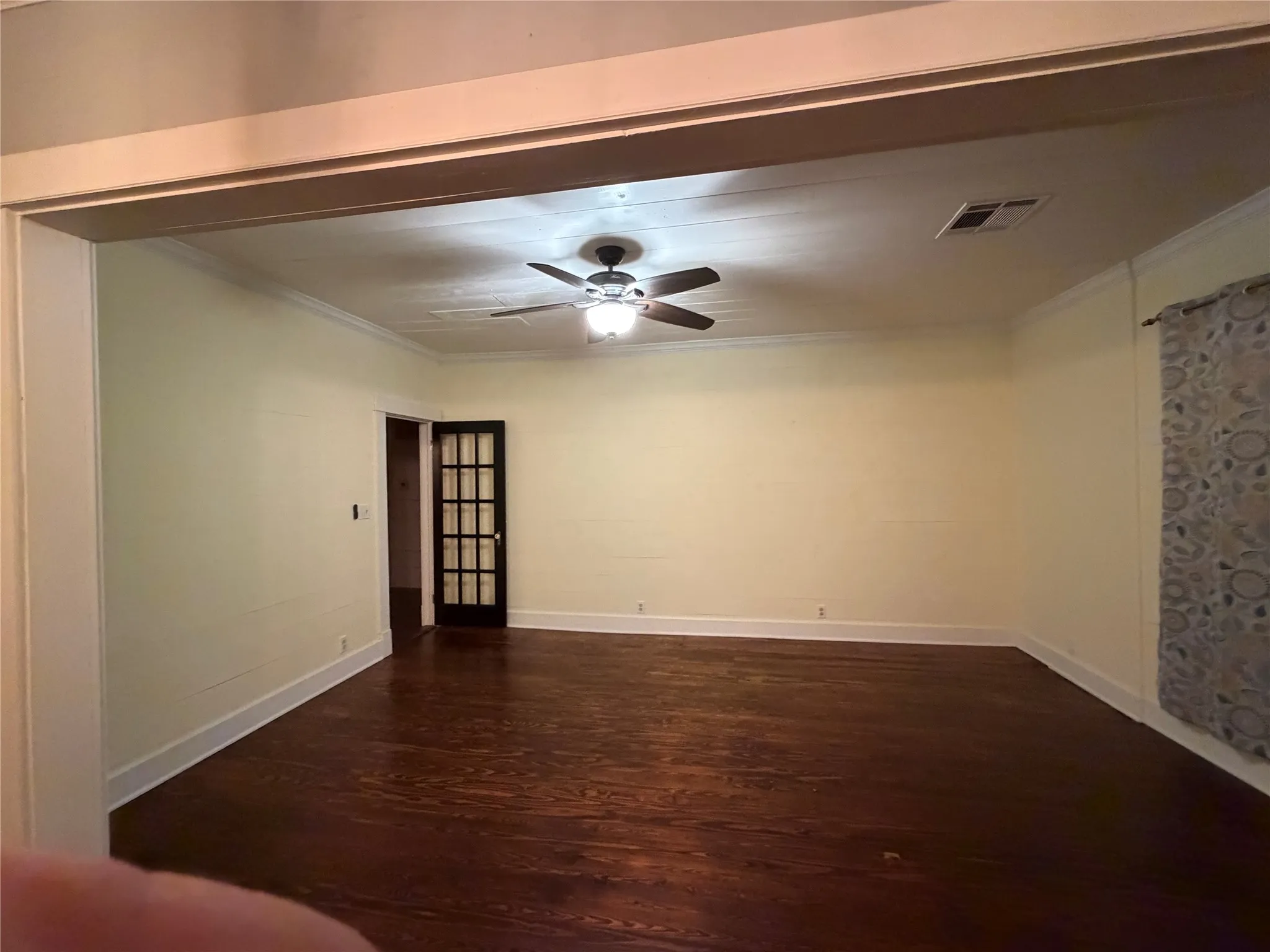 Single Family Residence For Sale in Falls County , 821 Ward Street, Marlin, Texas 76661, 2 Bedrooms, 1 Bathroom, Garage spaces, 1,407 Sqft, built in 1940, Price $174,999, mls#21258405, Real Estate Agent in Marlin, Homes For Sale in Falls county, Homes For Sale in Marlin, Realtor in Marlin Texas, Real Estate Brokerage Independent Realty Texas, Luminita Cordes Realtor