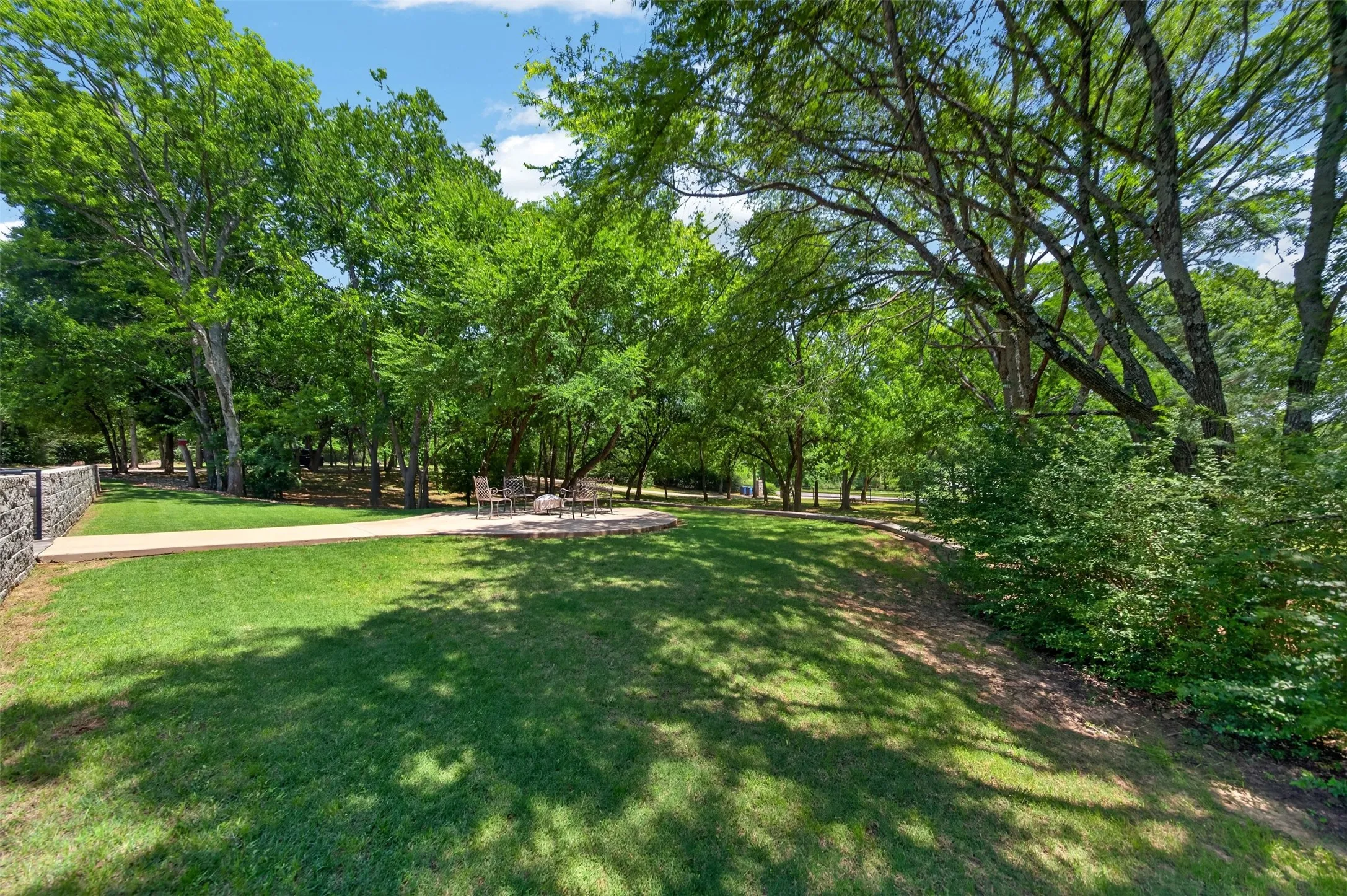 Single Family Residence For Sale in Cherokee County , 805 County Road 3802, Bullard, Texas 75757, 4 Bedroom, 4 Bathroom, 2 Garage spaces, 2,875 Sqft, built in 2022, mls#21254741, Real Estate Agent in Bullard, Homes For Sale in Cherokee county, Homes For Sale in Bullard, Realtor in Bullard Texas, Real Estate Brokerage Independent Realty Texas, Luminita Cordes Realtor