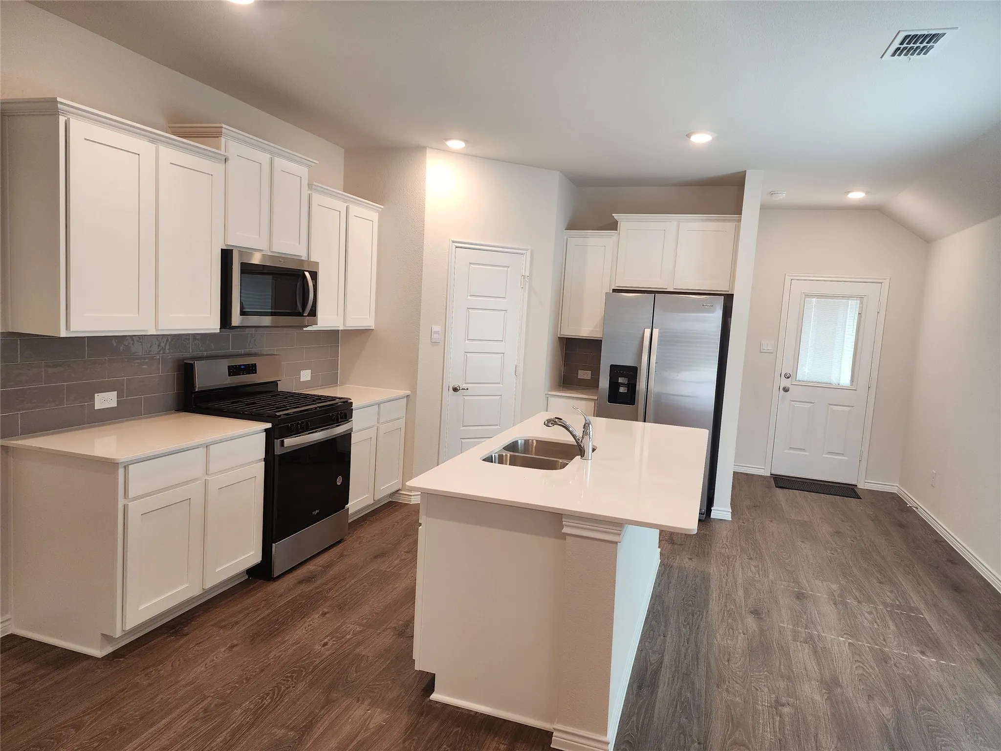 Single Family Residence For Rent in Denton County , 3517 Cribbing Trail, Aubrey, Texas 76227, 3 Bedrooms, 2 Bathrooms, 2 Garage spaces, 1,605 Sqft, built in 2025, Price $2,100, mls#21247592, Real Estate Agent in Aubrey, Homes For Rent in Denton county, Homes For Rent in Aubrey, Realtor in Aubrey Texas, Real Estate Brokerage Independent Realty Texas, Luminita Cordes Realtor