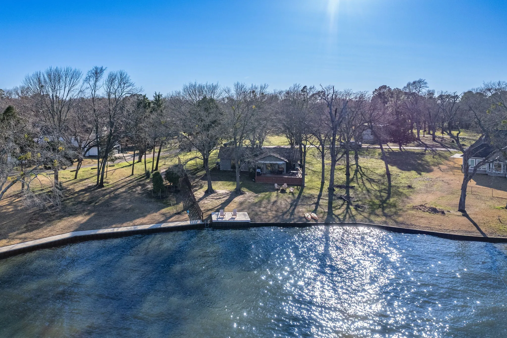 Single Family Residence For Sale in Henderson County , 312 Pebble Beach Drive, Trinidad, Texas 75163, 4 Bedroom, 2 Bathroom, Garage spaces, 1,978 Sqft, built in 1978, Preowned, mls#21258927, Real Estate Agent in Trinidad, Homes For Sale in Henderson county, Homes For Sale in Trinidad, Realtor in Trinidad Texas, Real Estate Brokerage Independent Realty Texas, Luminita Cordes Realtor