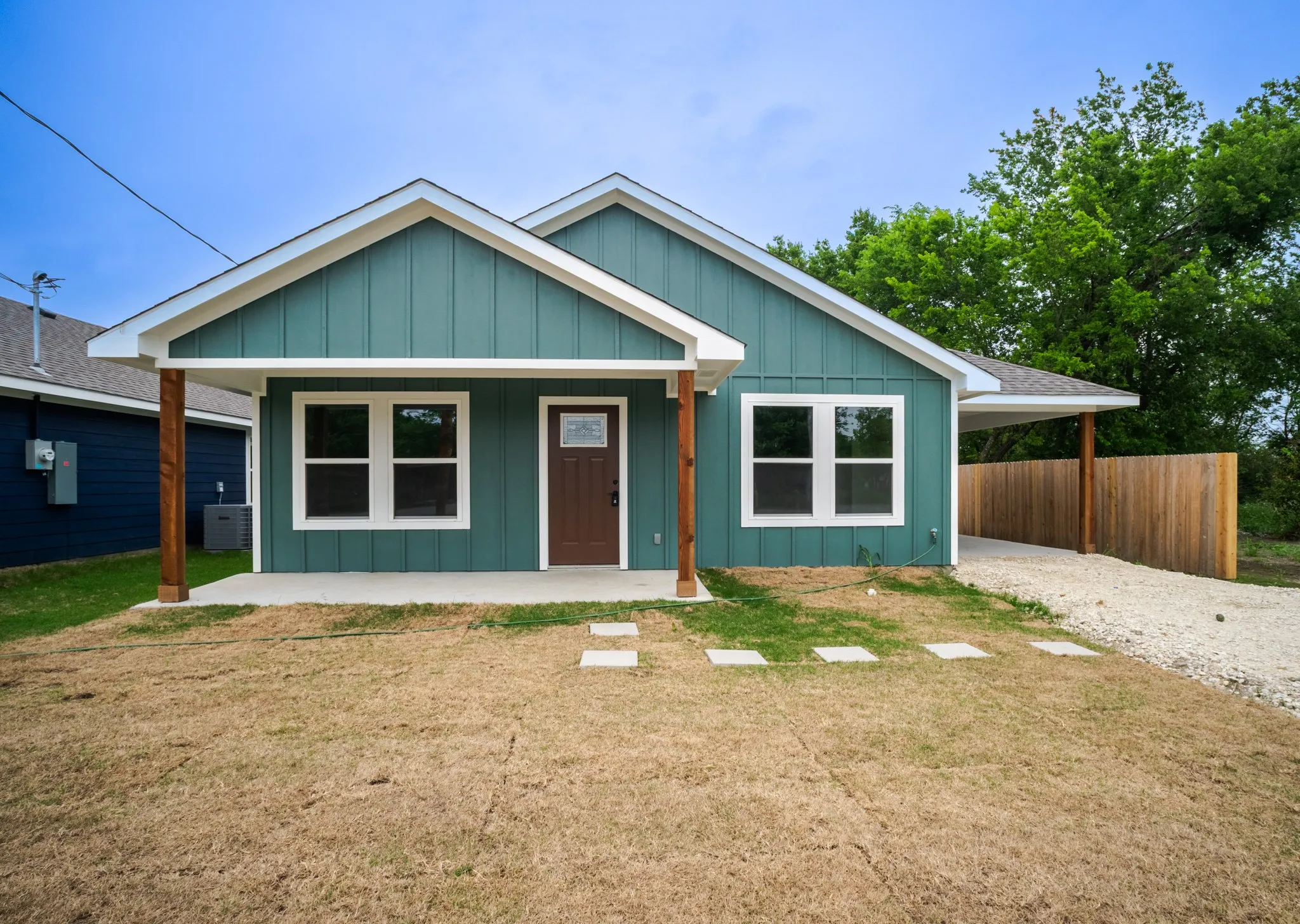 Single Family Residence For Sale in Limestone County , 1333 E Palestine, Mexia, Texas 76667, 3 Bedroom, 2 Bathroom, Garage spaces, 1,208 Sqft, built in 2026, mls#21258965, Real Estate Agent in Mexia, Homes For Sale in Limestone county, Homes For Sale in Mexia, Realtor in Mexia Texas, Real Estate Brokerage Independent Realty Texas, Luminita Cordes Realtor