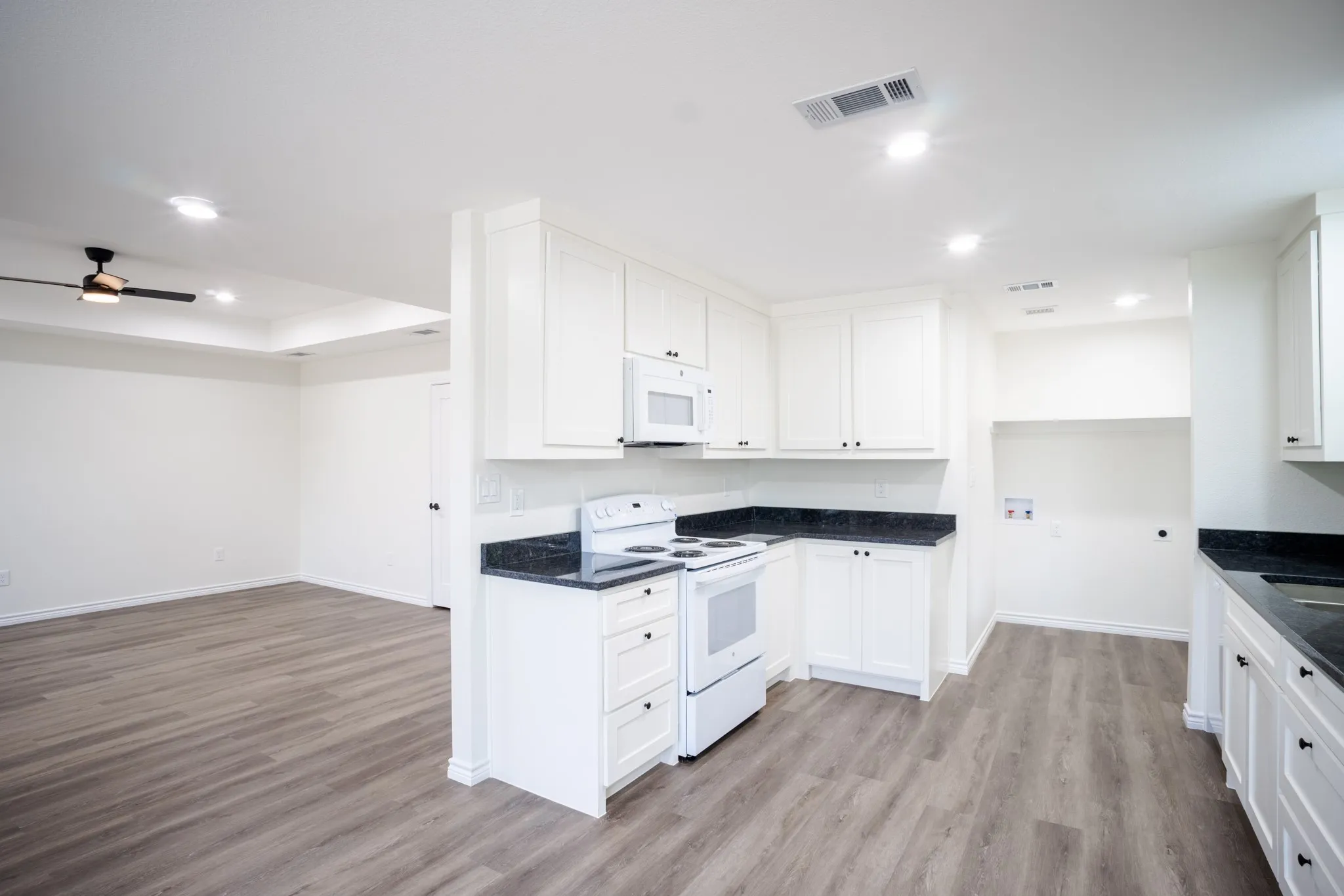 Single Family Residence For Sale in Limestone County , 1333 E Palestine, Mexia, Texas 76667, 3 Bedroom, 2 Bathroom, Garage spaces, 1,208 Sqft, built in 2026, mls#21258965, Real Estate Agent in Mexia, Homes For Sale in Limestone county, Homes For Sale in Mexia, Realtor in Mexia Texas, Real Estate Brokerage Independent Realty Texas, Luminita Cordes Realtor