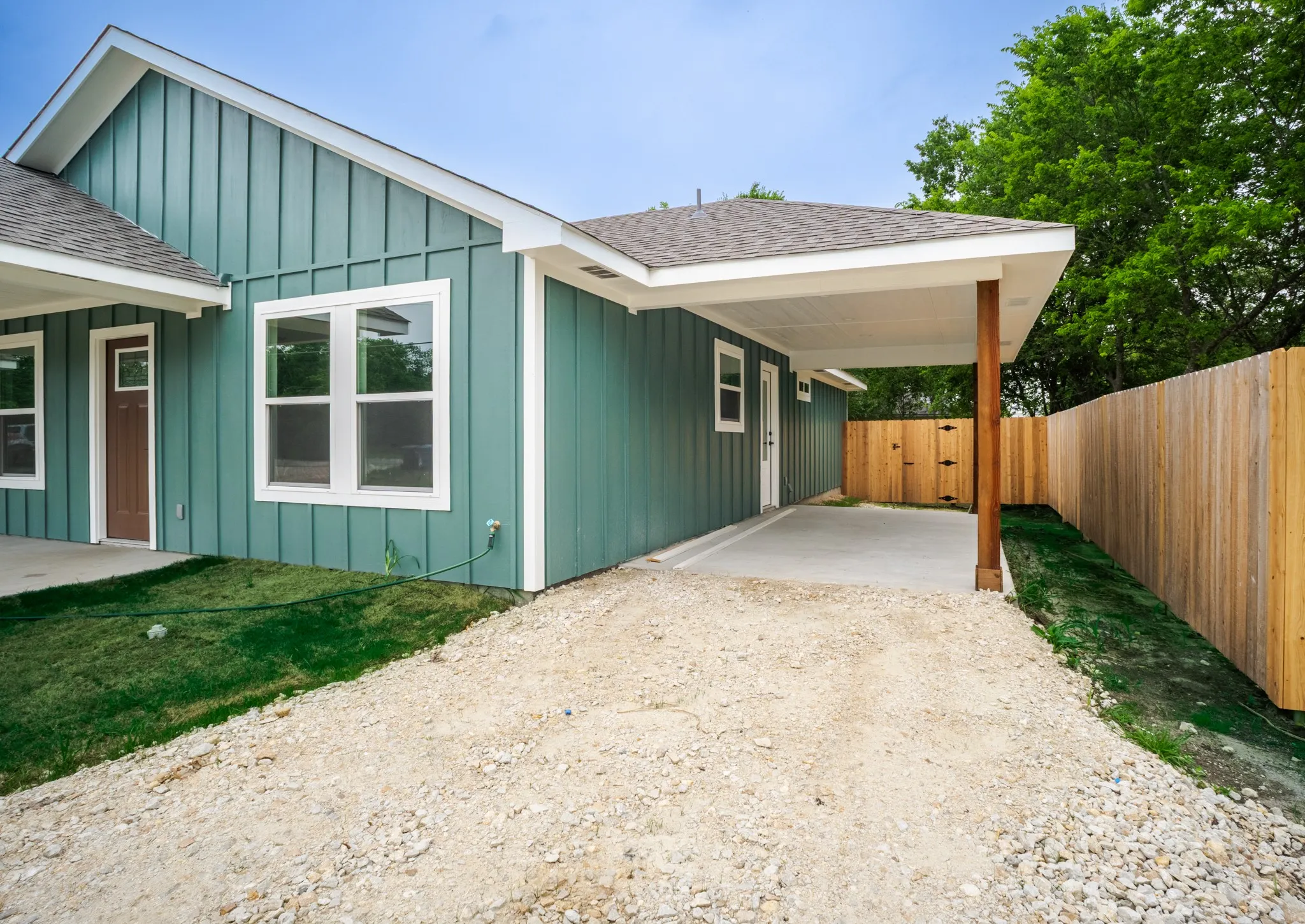 Single Family Residence For Sale in Limestone County , 1333 E Palestine, Mexia, Texas 76667, 3 Bedroom, 2 Bathroom, Garage spaces, 1,208 Sqft, built in 2026, mls#21258965, Real Estate Agent in Mexia, Homes For Sale in Limestone county, Homes For Sale in Mexia, Realtor in Mexia Texas, Real Estate Brokerage Independent Realty Texas, Luminita Cordes Realtor