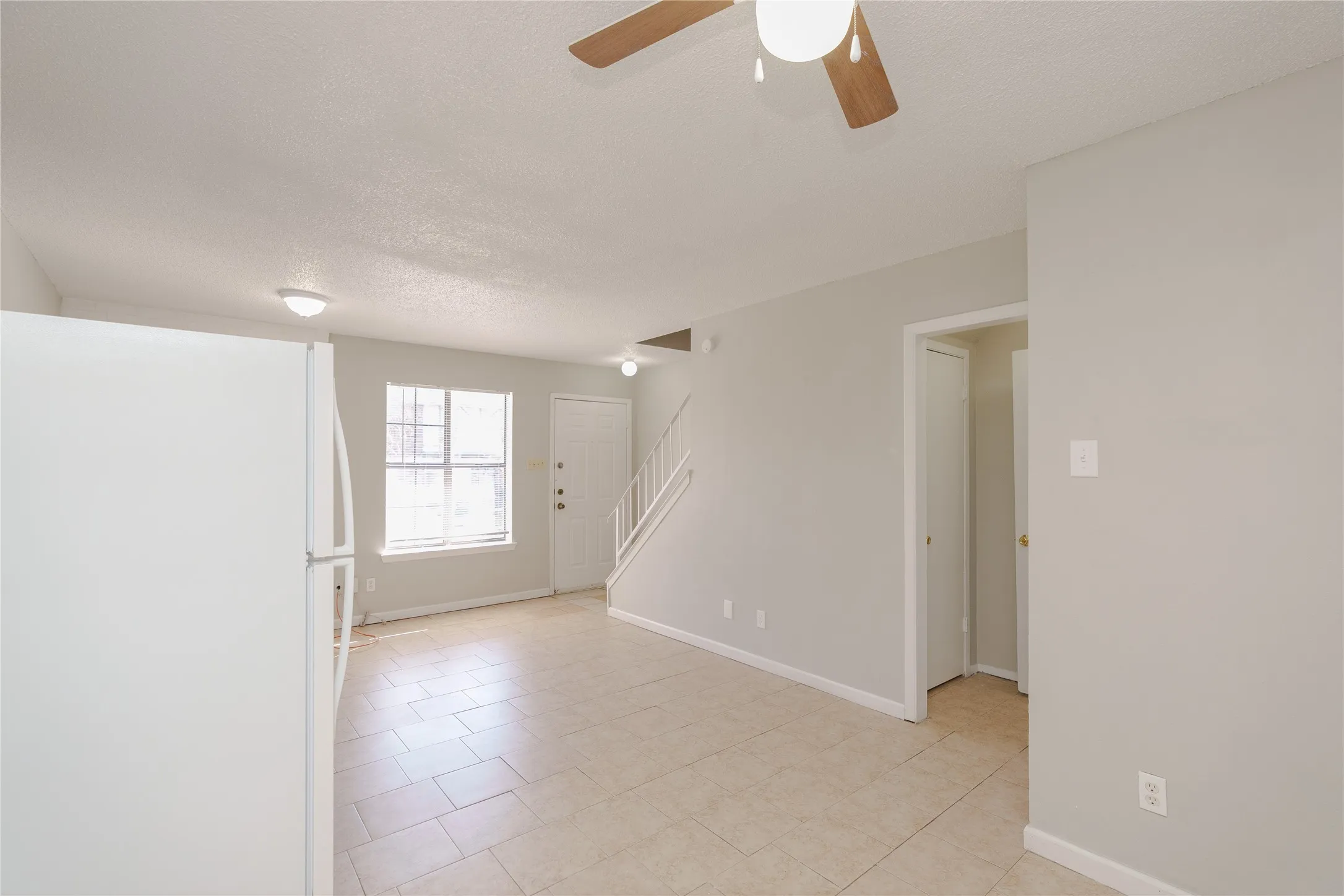 Quadruplex For Rent in Dallas County , 2813 Wimbledon Court D, Garland, Texas 75041, 2 Bedroom, 2 Bathroom, Garage spaces, 1,040 Sqft, built in 1984, Preowned, mls#21258985, Real Estate Agent in Garland, Homes For Rent in Dallas county, Homes For Rent in Garland, Realtor in Garland Texas, Real Estate Brokerage Independent Realty Texas, Luminita Cordes Realtor