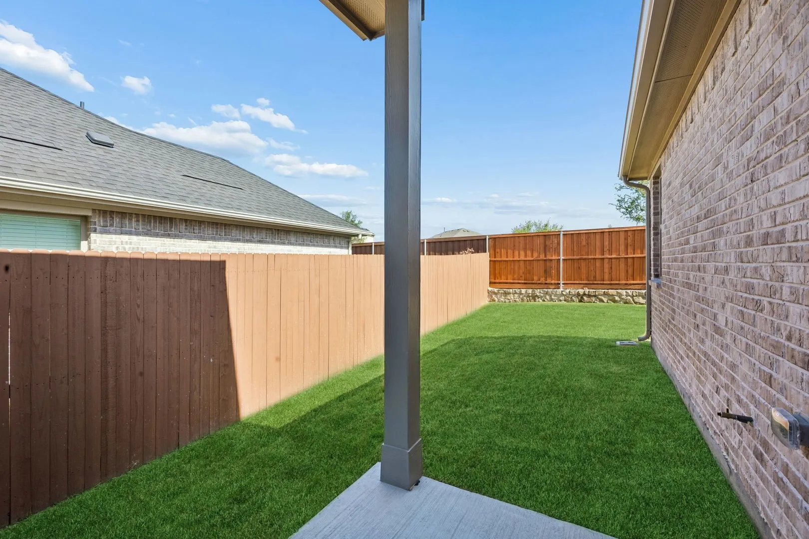25-3937Lakefield_025