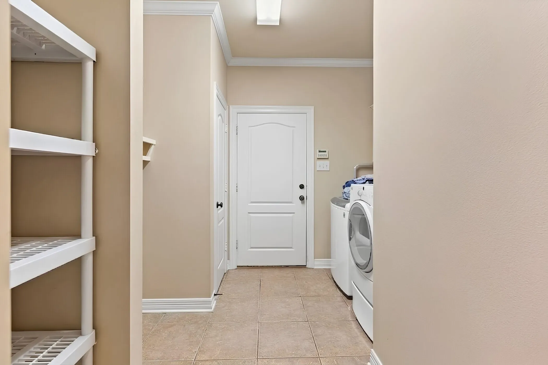 Single Family Residence For Sale in Smith County , 14297 Ash Lane, Tyler, Texas 75703, 4 Bedroom, 3 Bathroom, 2 Garage spaces, 2,767 Sqft, built in 2006, mls#21259040, Real Estate Agent in Tyler, Homes For Sale in Smith county, Homes For Sale in Tyler, Realtor in Tyler Texas, Real Estate Brokerage Independent Realty Texas, Luminita Cordes Realtor