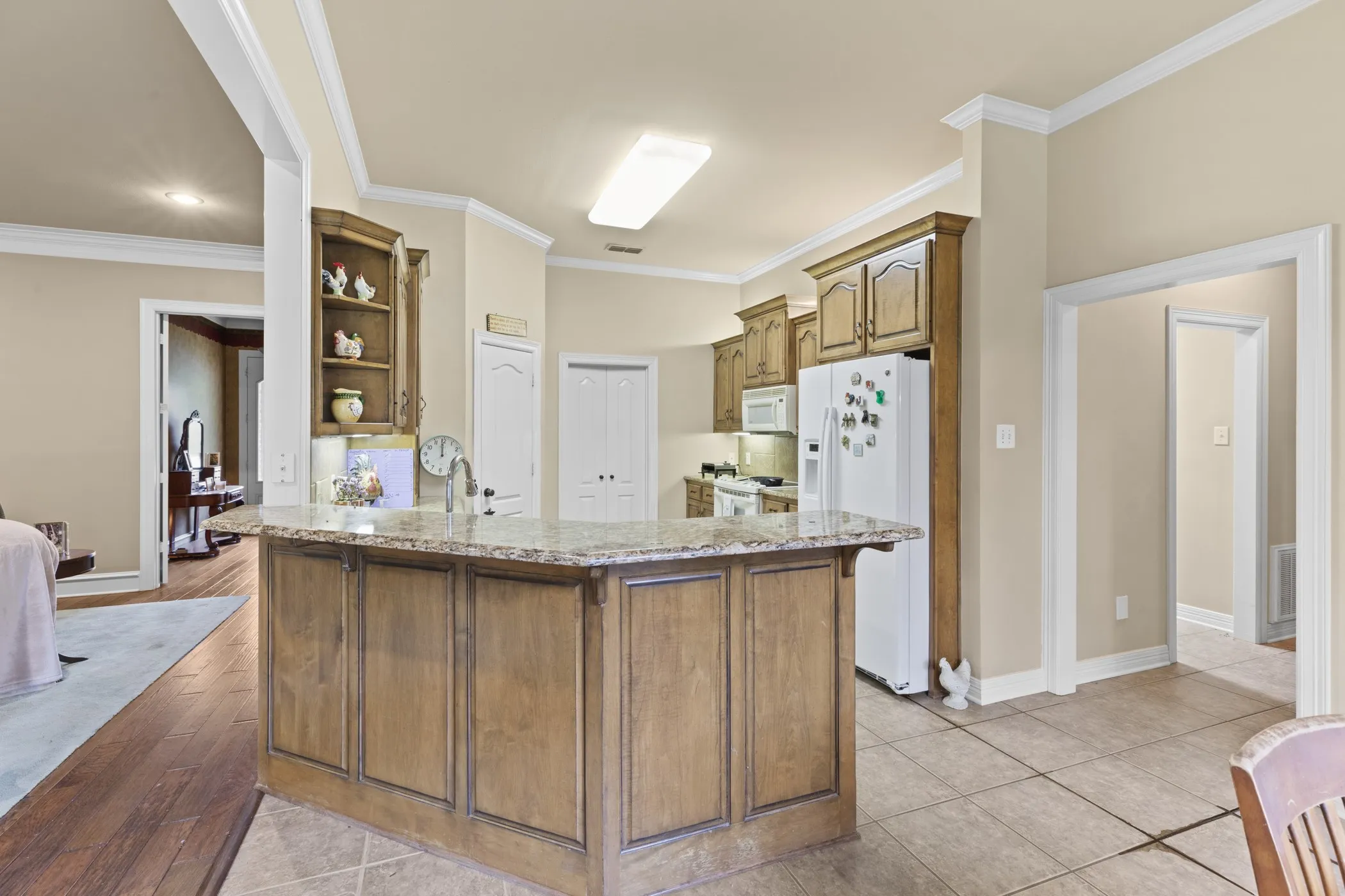 Single Family Residence For Sale in Smith County , 14297 Ash Lane, Tyler, Texas 75703, 4 Bedroom, 3 Bathroom, 2 Garage spaces, 2,767 Sqft, built in 2006, mls#21259040, Real Estate Agent in Tyler, Homes For Sale in Smith county, Homes For Sale in Tyler, Realtor in Tyler Texas, Real Estate Brokerage Independent Realty Texas, Luminita Cordes Realtor