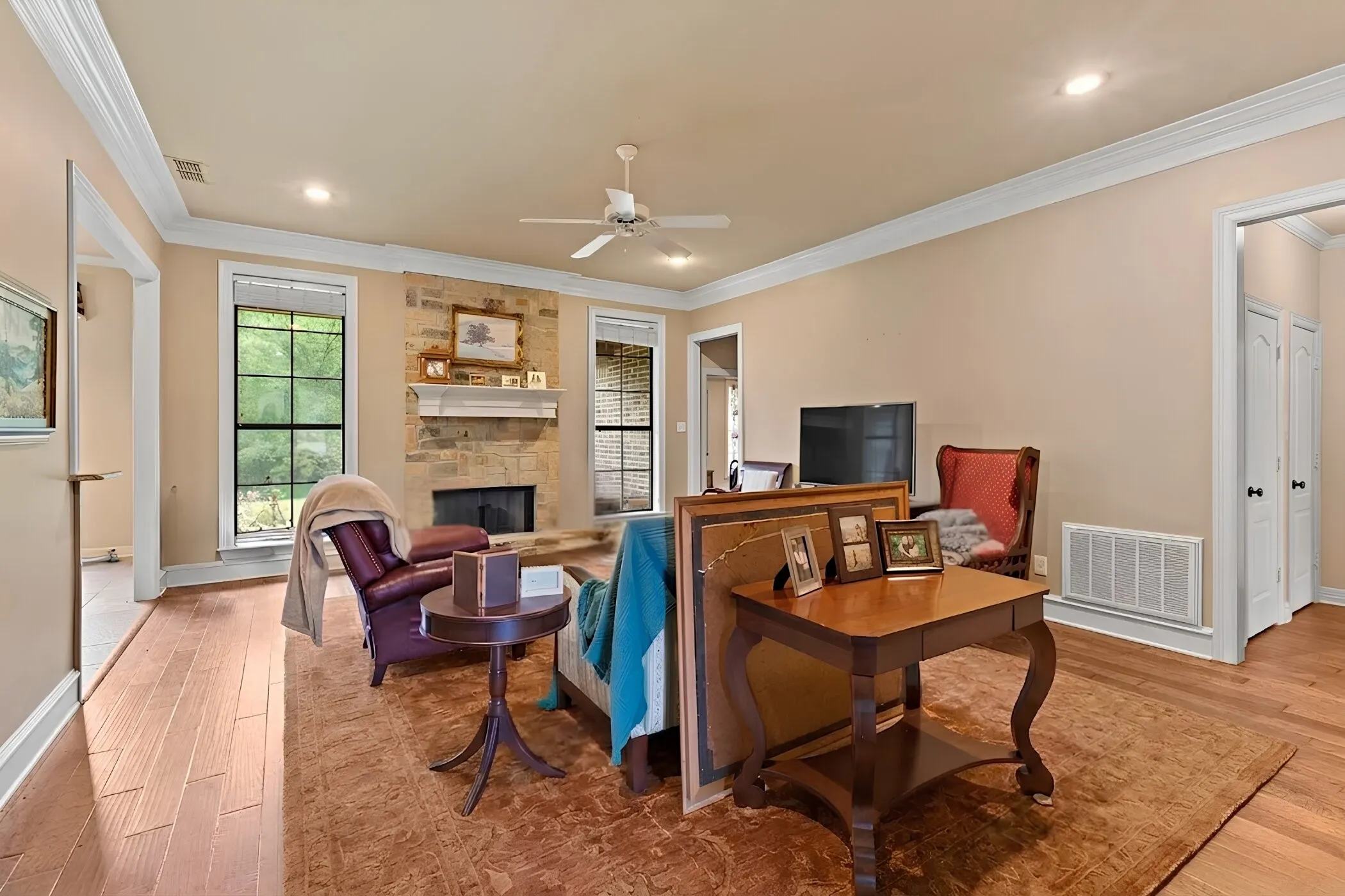 Single Family Residence For Sale in Smith County , 14297 Ash Lane, Tyler, Texas 75703, 4 Bedroom, 3 Bathroom, 2 Garage spaces, 2,767 Sqft, built in 2006, mls#21259040, Real Estate Agent in Tyler, Homes For Sale in Smith county, Homes For Sale in Tyler, Realtor in Tyler Texas, Real Estate Brokerage Independent Realty Texas, Luminita Cordes Realtor