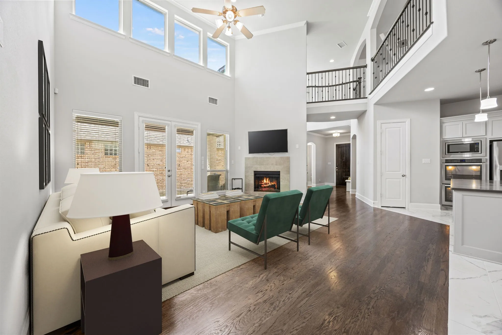 Single Family Residence For Sale in Denton County , 725 Royal Minister Boulevard, Lewisville, Texas 75056, 3 Bedroom, 3 Bathroom, 2 Garage spaces, 3,246 Sqft, built in 2017, Preowned, mls#21223096, Real Estate Agent in Lewisville, Homes For Sale in Denton county, Homes For Sale in Lewisville, Realtor in Lewisville Texas, Real Estate Brokerage Independent Realty Texas, Luminita Cordes Realtor