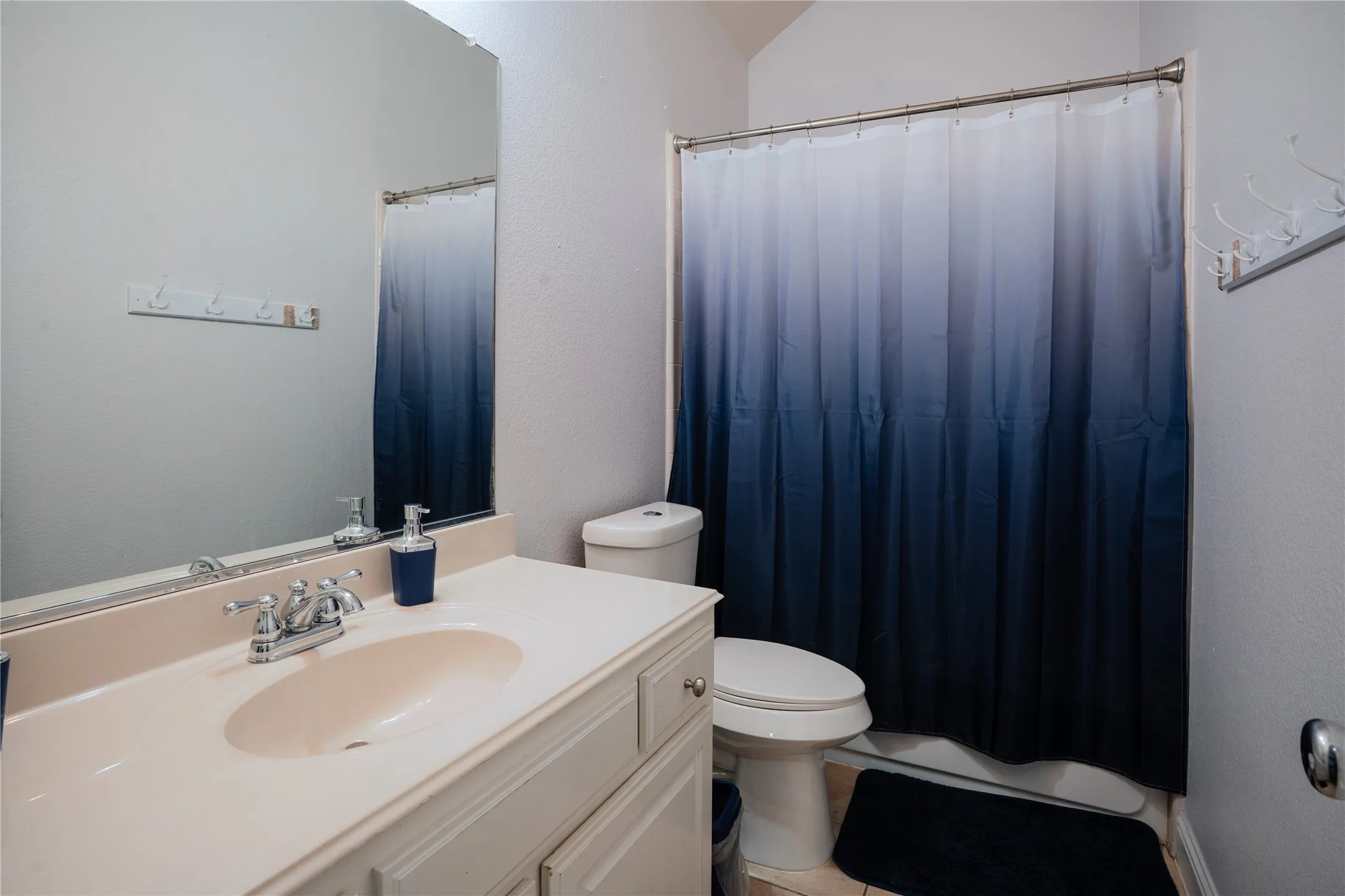 Single Family Residence For Sale in Dallas County , 1444 Mercury Lane, Lancaster, Texas 75134, 4 Bedrooms, 4 Bathrooms, 2 Garage spaces, 3,620 Sqft, built in 2008, Price $435,000, mls#21259137, Real Estate Agent in Lancaster, Homes For Sale in Dallas county, Homes For Sale in Lancaster, Realtor in Lancaster Texas, Real Estate Brokerage Independent Realty Texas, Luminita Cordes Realtor