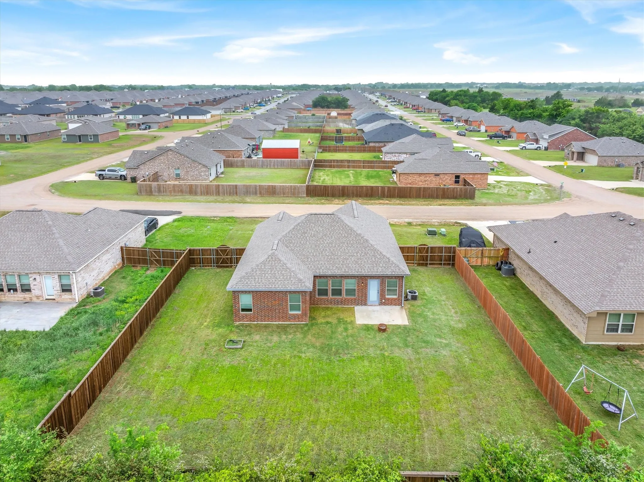 Single Family Residence For Sale in Kaufman County , 2422 Abigail Lane, Mabank, Texas 75147, 3 Bedroom, 2 Bathroom, 2 Garage spaces, 1,272 Sqft, built in 2021, Preowned, mls#21259099, Real Estate Agent in Mabank, Homes For Sale in Kaufman county, Homes For Sale in Mabank, Realtor in Mabank Texas, Real Estate Brokerage Independent Realty Texas, Luminita Cordes Realtor