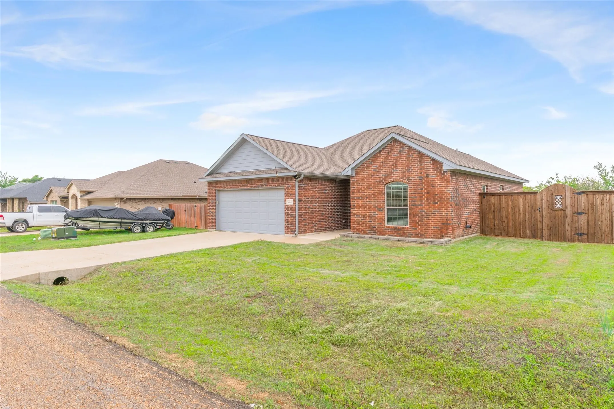 Single Family Residence For Sale in Kaufman County , 2422 Abigail Lane, Mabank, Texas 75147, 3 Bedroom, 2 Bathroom, 2 Garage spaces, 1,272 Sqft, built in 2021, Preowned, mls#21259099, Real Estate Agent in Mabank, Homes For Sale in Kaufman county, Homes For Sale in Mabank, Realtor in Mabank Texas, Real Estate Brokerage Independent Realty Texas, Luminita Cordes Realtor