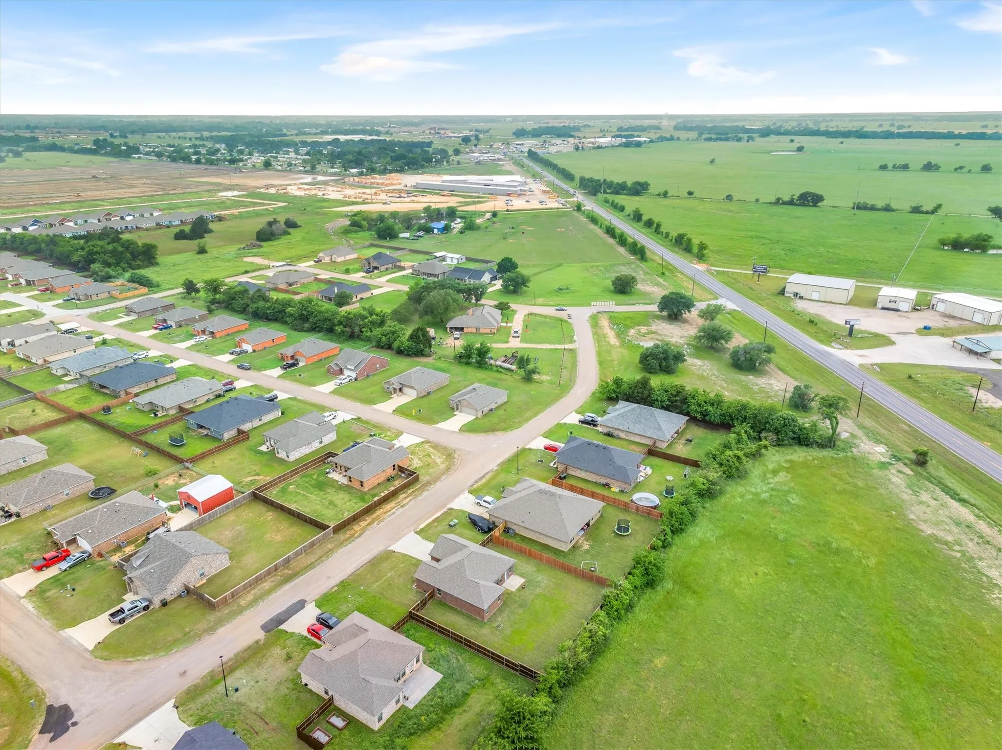 Single Family Residence For Sale in Kaufman County , 2422 Abigail Lane, Mabank, Texas 75147, 3 Bedroom, 2 Bathroom, 2 Garage spaces, 1,272 Sqft, built in 2021, Preowned, mls#21259099, Real Estate Agent in Mabank, Homes For Sale in Kaufman county, Homes For Sale in Mabank, Realtor in Mabank Texas, Real Estate Brokerage Independent Realty Texas, Luminita Cordes Realtor