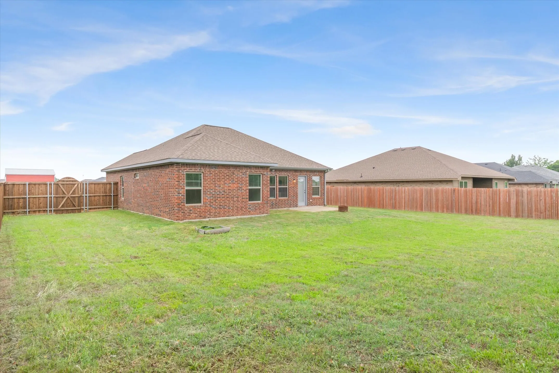 Single Family Residence For Sale in Kaufman County , 2422 Abigail Lane, Mabank, Texas 75147, 3 Bedroom, 2 Bathroom, 2 Garage spaces, 1,272 Sqft, built in 2021, Preowned, mls#21259099, Real Estate Agent in Mabank, Homes For Sale in Kaufman county, Homes For Sale in Mabank, Realtor in Mabank Texas, Real Estate Brokerage Independent Realty Texas, Luminita Cordes Realtor