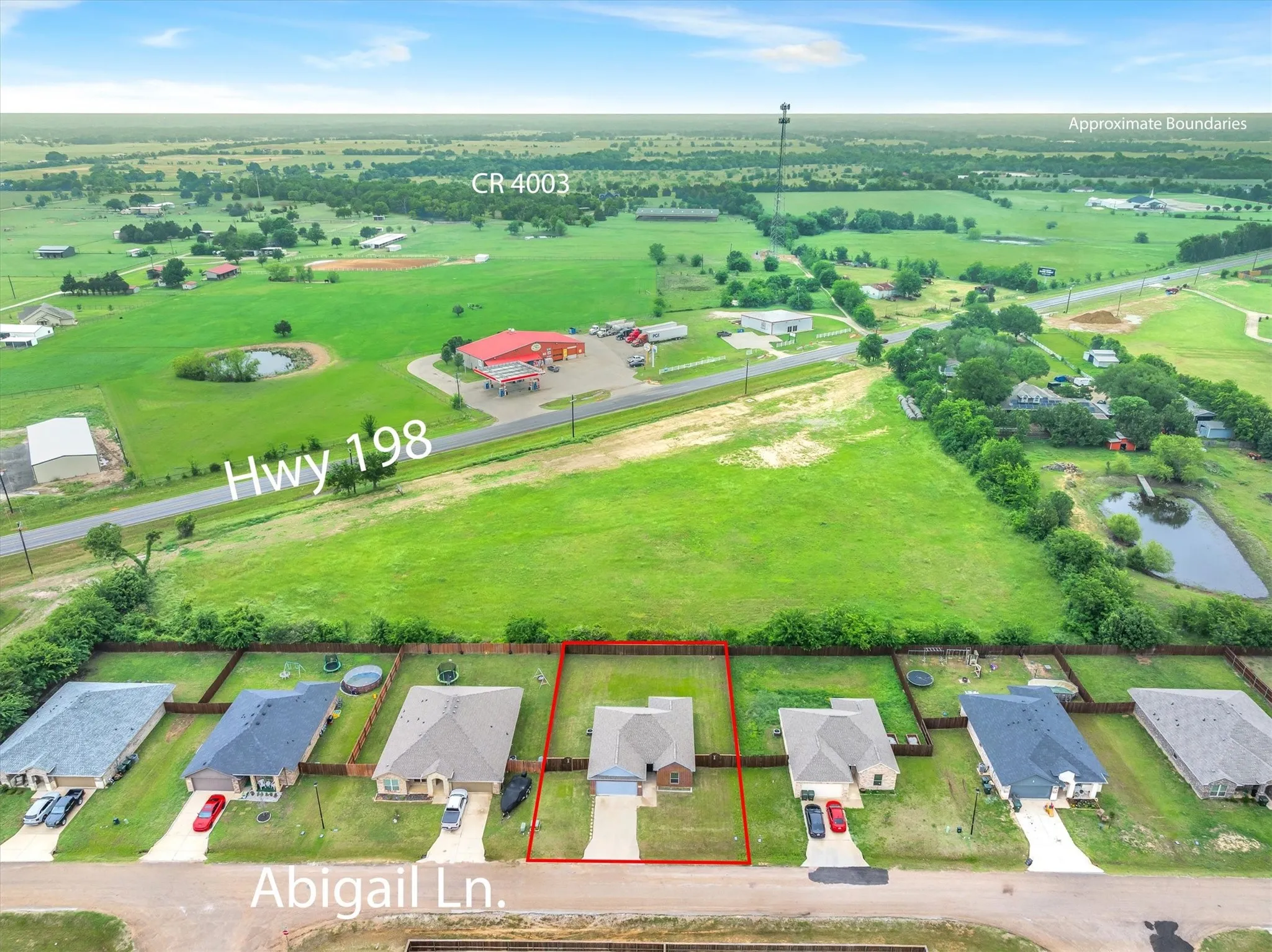 Single Family Residence For Sale in Kaufman County , 2422 Abigail Lane, Mabank, Texas 75147, 3 Bedroom, 2 Bathroom, 2 Garage spaces, 1,272 Sqft, built in 2021, Preowned, mls#21259099, Real Estate Agent in Mabank, Homes For Sale in Kaufman county, Homes For Sale in Mabank, Realtor in Mabank Texas, Real Estate Brokerage Independent Realty Texas, Luminita Cordes Realtor