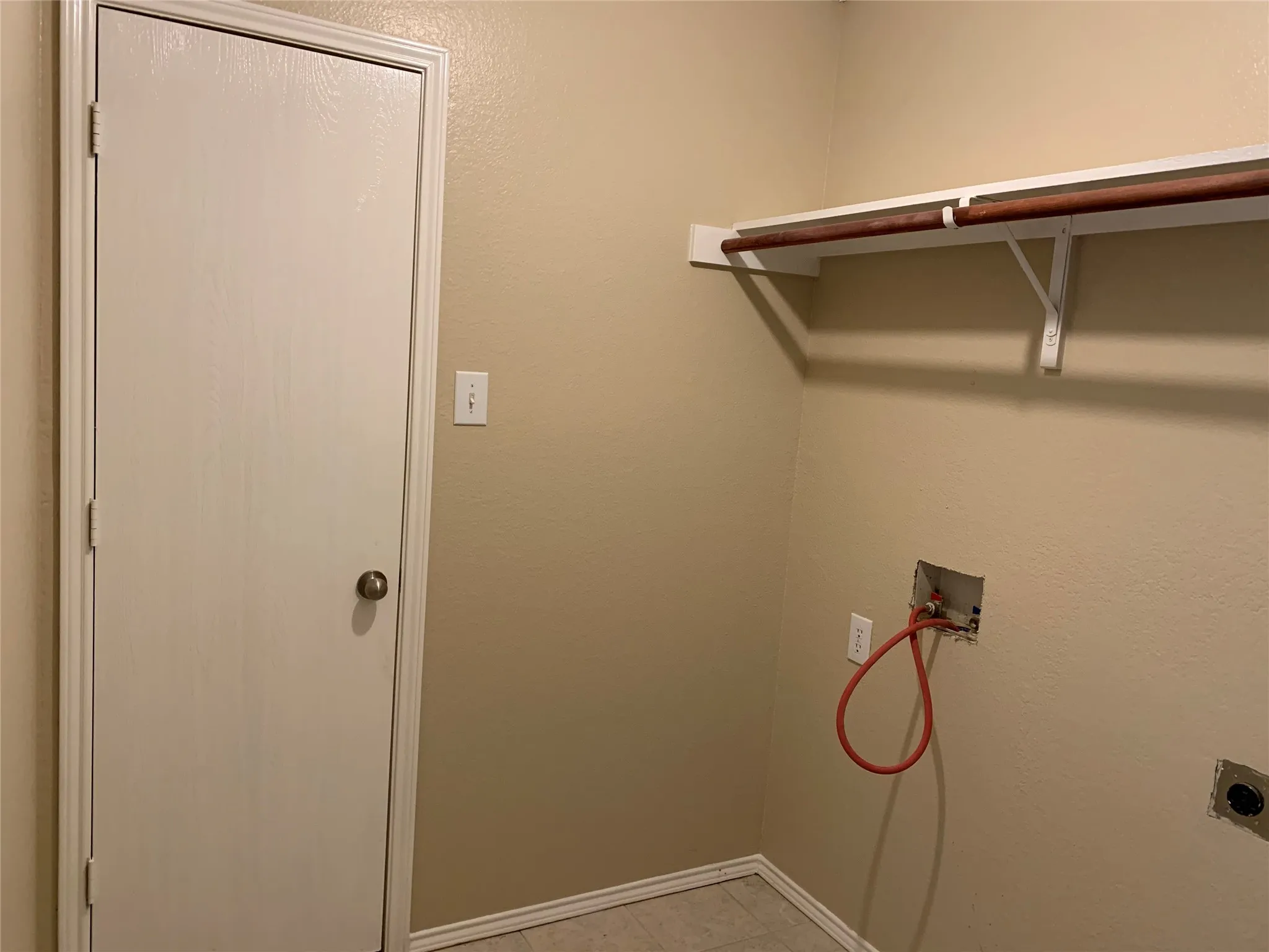 Single Family Residence For Rent in Collin County , 9512 George Bush Drive, Mc Kinney, Texas 75072, 3 Bedroom, 3 Bathroom, 2 Garage spaces, 2,048 Sqft, built in 2003, Preowned, mls#21257008, Real Estate Agent in Mc Kinney, Homes For Rent in Collin county, Homes For Rent in Mc Kinney, Realtor in Mc Kinney Texas, Real Estate Brokerage Independent Realty Texas, Luminita Cordes Realtor