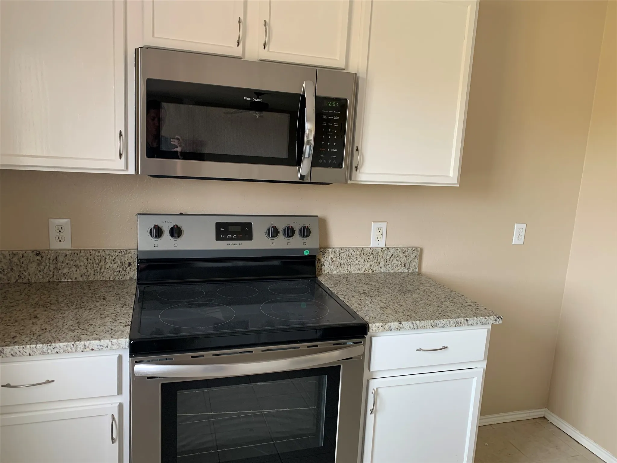 Single Family Residence For Rent in Collin County , 9512 George Bush Drive, Mc Kinney, Texas 75072, 3 Bedroom, 3 Bathroom, 2 Garage spaces, 2,048 Sqft, built in 2003, Preowned, mls#21257008, Real Estate Agent in Mc Kinney, Homes For Rent in Collin county, Homes For Rent in Mc Kinney, Realtor in Mc Kinney Texas, Real Estate Brokerage Independent Realty Texas, Luminita Cordes Realtor