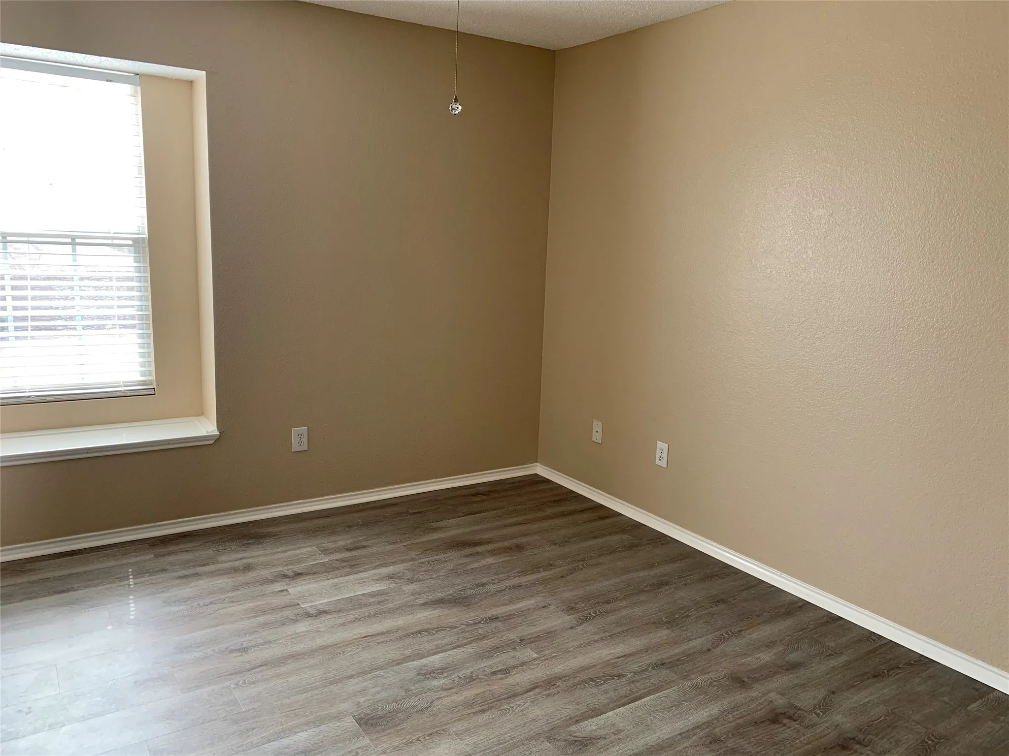 Single Family Residence For Rent in Collin County , 9512 George Bush Drive, Mc Kinney, Texas 75072, 3 Bedroom, 3 Bathroom, 2 Garage spaces, 2,048 Sqft, built in 2003, Preowned, mls#21257008, Real Estate Agent in Mc Kinney, Homes For Rent in Collin county, Homes For Rent in Mc Kinney, Realtor in Mc Kinney Texas, Real Estate Brokerage Independent Realty Texas, Luminita Cordes Realtor