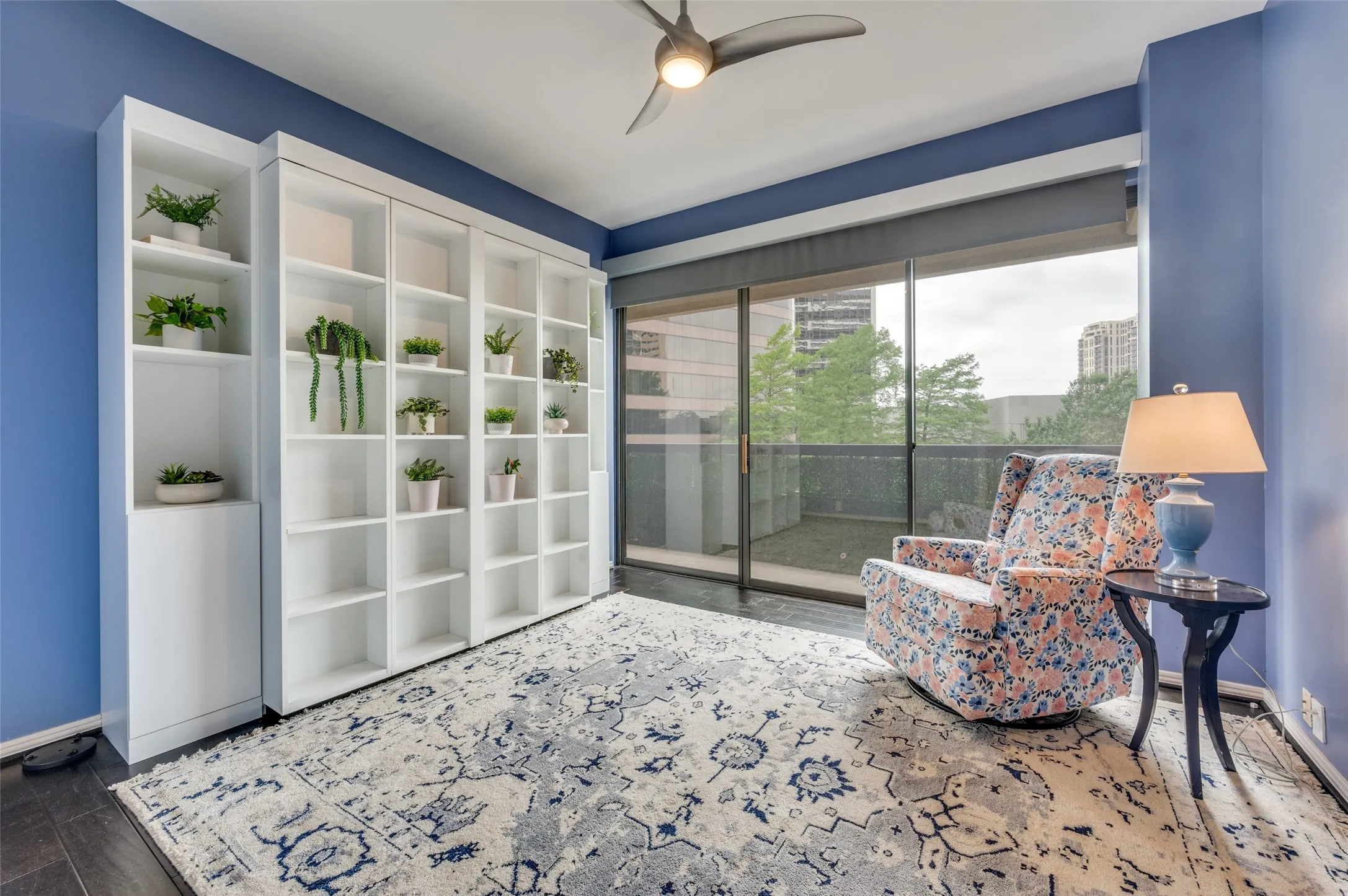 Condominium For Sale in Dallas County , 3831 Turtle Creek Boulevard 4D, Dallas, Texas 75219, 2 Bedroom, 2 Bathroom, 2 Garage spaces, 1,590 Sqft, built in 1981, Preowned, mls#21250900, Real Estate Agent in Dallas, Homes For Sale in Dallas county, Homes For Sale in Dallas, Realtor in Dallas Texas, Real Estate Brokerage Independent Realty Texas, Luminita Cordes Realtor