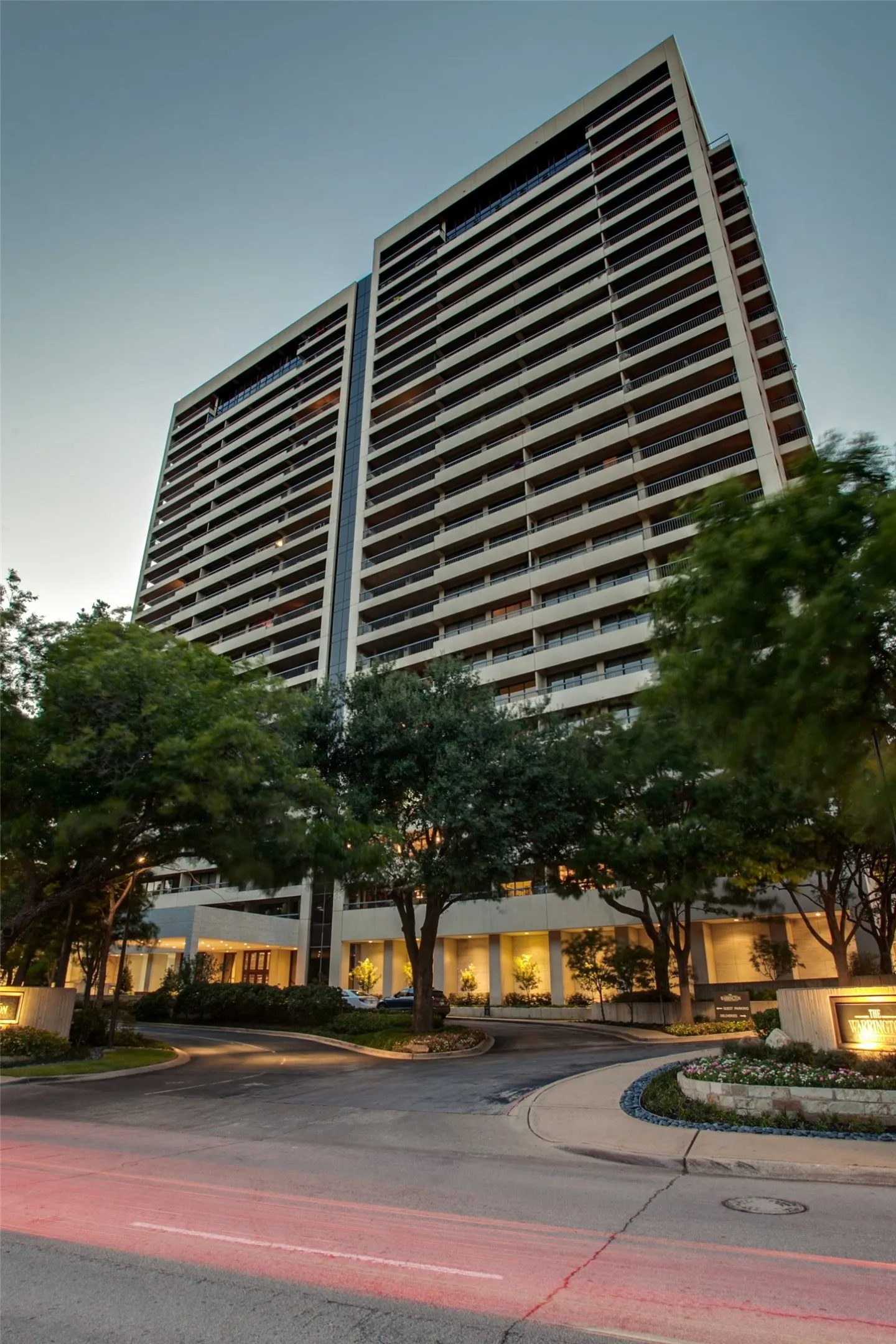 Condominium For Sale in Dallas County , 3831 Turtle Creek Boulevard 4D, Dallas, Texas 75219, 2 Bedroom, 2 Bathroom, 2 Garage spaces, 1,590 Sqft, built in 1981, Preowned, mls#21250900, Real Estate Agent in Dallas, Homes For Sale in Dallas county, Homes For Sale in Dallas, Realtor in Dallas Texas, Real Estate Brokerage Independent Realty Texas, Luminita Cordes Realtor