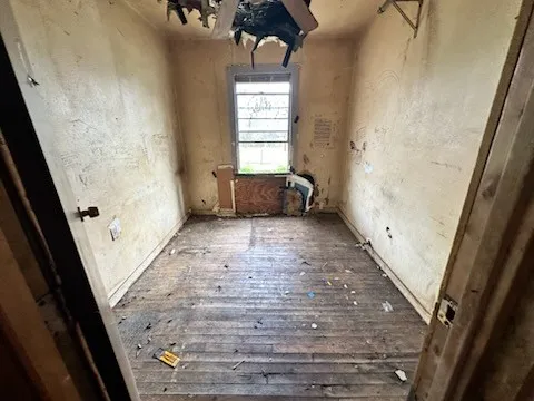 Single Family Residence For Sale in Dallas County , 815 Kissell Road, Wilmer, Texas 75172, 2 Bedrooms, 1 Bathroom, Garage spaces, 816 Sqft, built in 1955, Price $110,000, mls#21259174, Real Estate Agent in Wilmer, Homes For Sale in Dallas county, Homes For Sale in Wilmer, Realtor in Wilmer Texas, Real Estate Brokerage Independent Realty Texas, Luminita Cordes Realtor