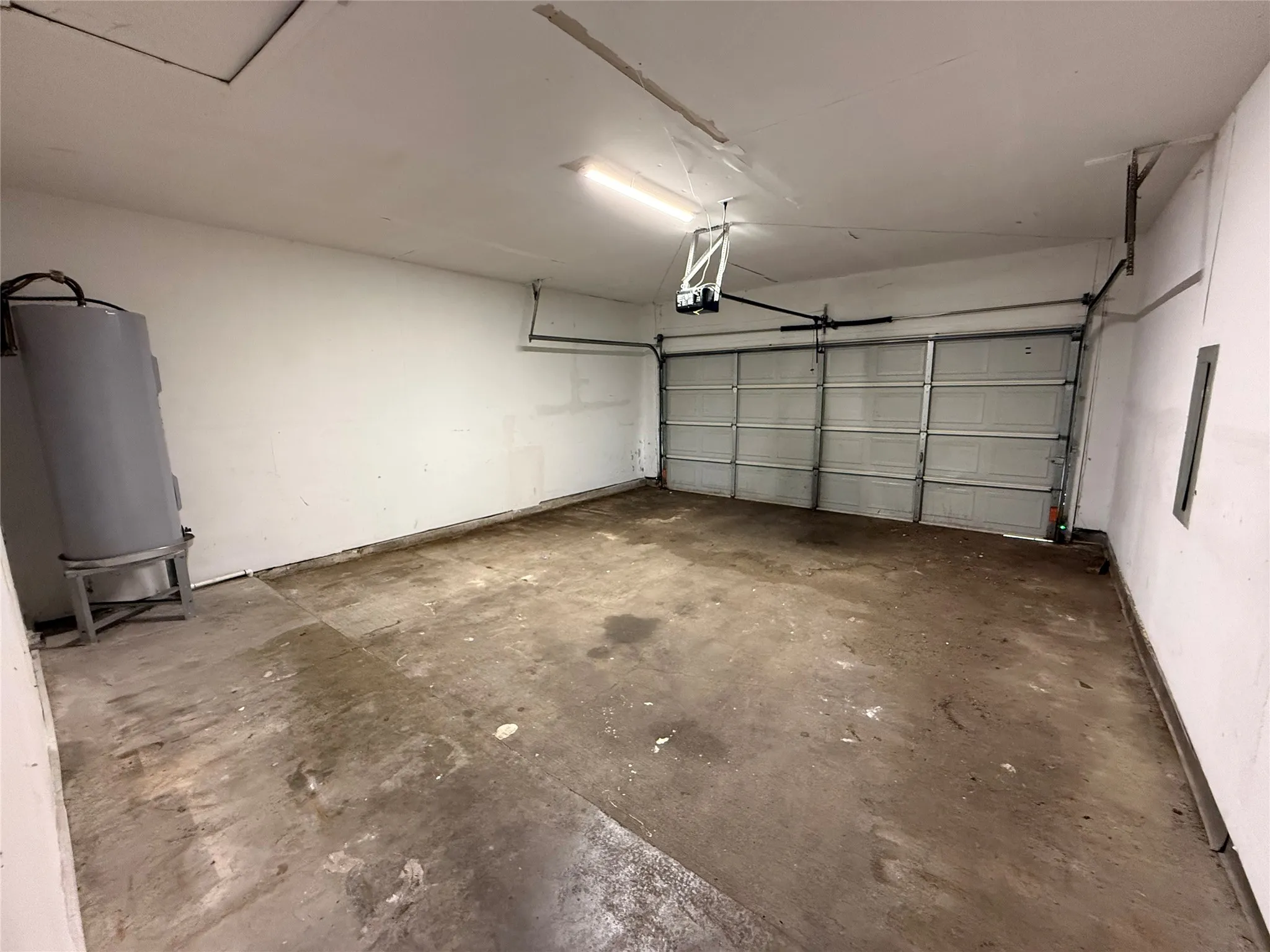 Single Family Residence For Sale in Dallas County , 1209 Wheatfield Drive, Mesquite, Texas 75149, 3 Bedroom, 2 Bathroom, 2 Garage spaces, 1,406 Sqft, built in 1984, Preowned, mls#21259203, Real Estate Agent in Mesquite, Homes For Sale in Dallas county, Homes For Sale in Mesquite, Realtor in Mesquite Texas, Real Estate Brokerage Independent Realty Texas, Luminita Cordes Realtor