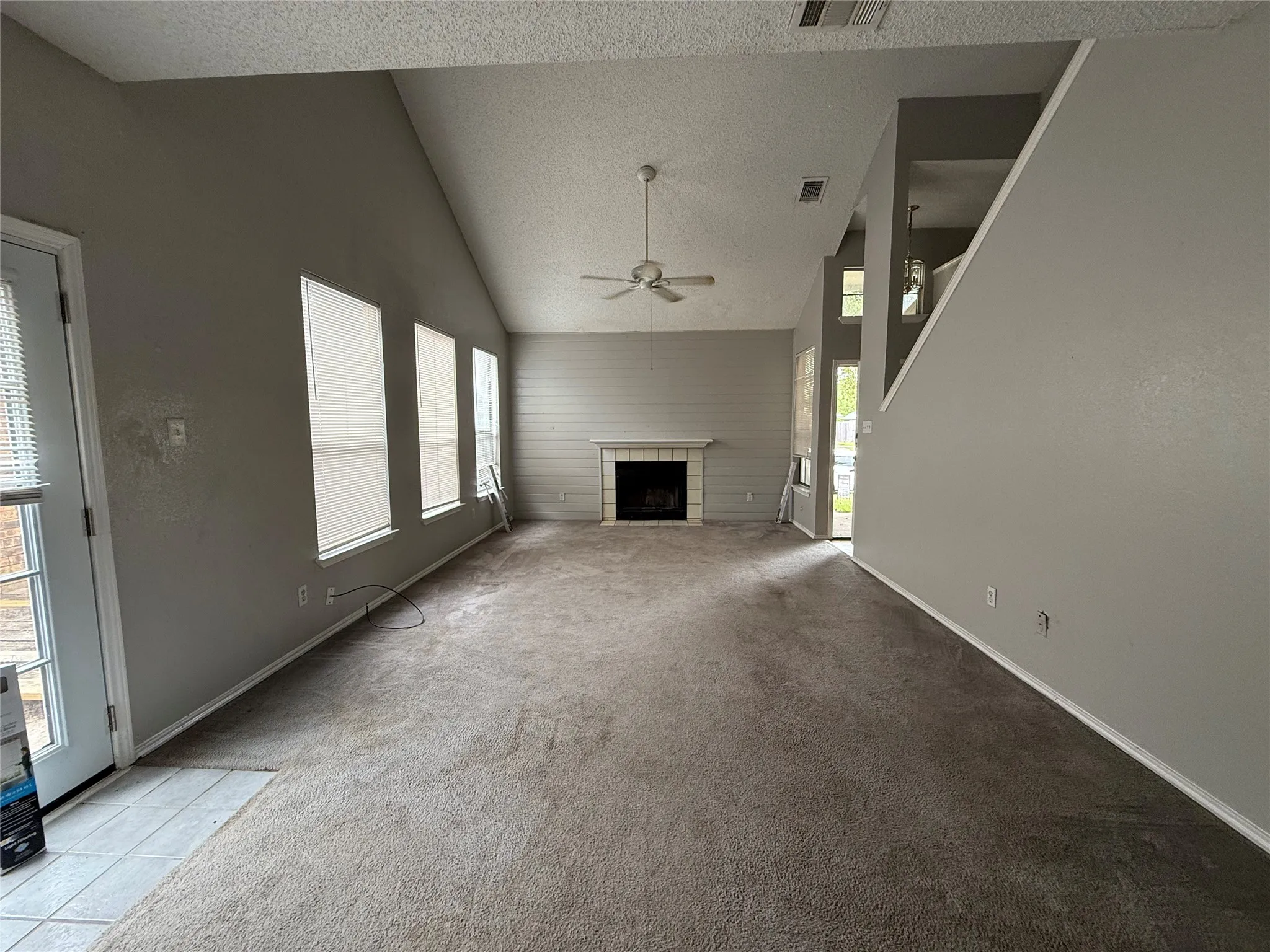 Single Family Residence For Sale in Dallas County , 1209 Wheatfield Drive, Mesquite, Texas 75149, 3 Bedroom, 2 Bathroom, 2 Garage spaces, 1,406 Sqft, built in 1984, Preowned, mls#21259203, Real Estate Agent in Mesquite, Homes For Sale in Dallas county, Homes For Sale in Mesquite, Realtor in Mesquite Texas, Real Estate Brokerage Independent Realty Texas, Luminita Cordes Realtor