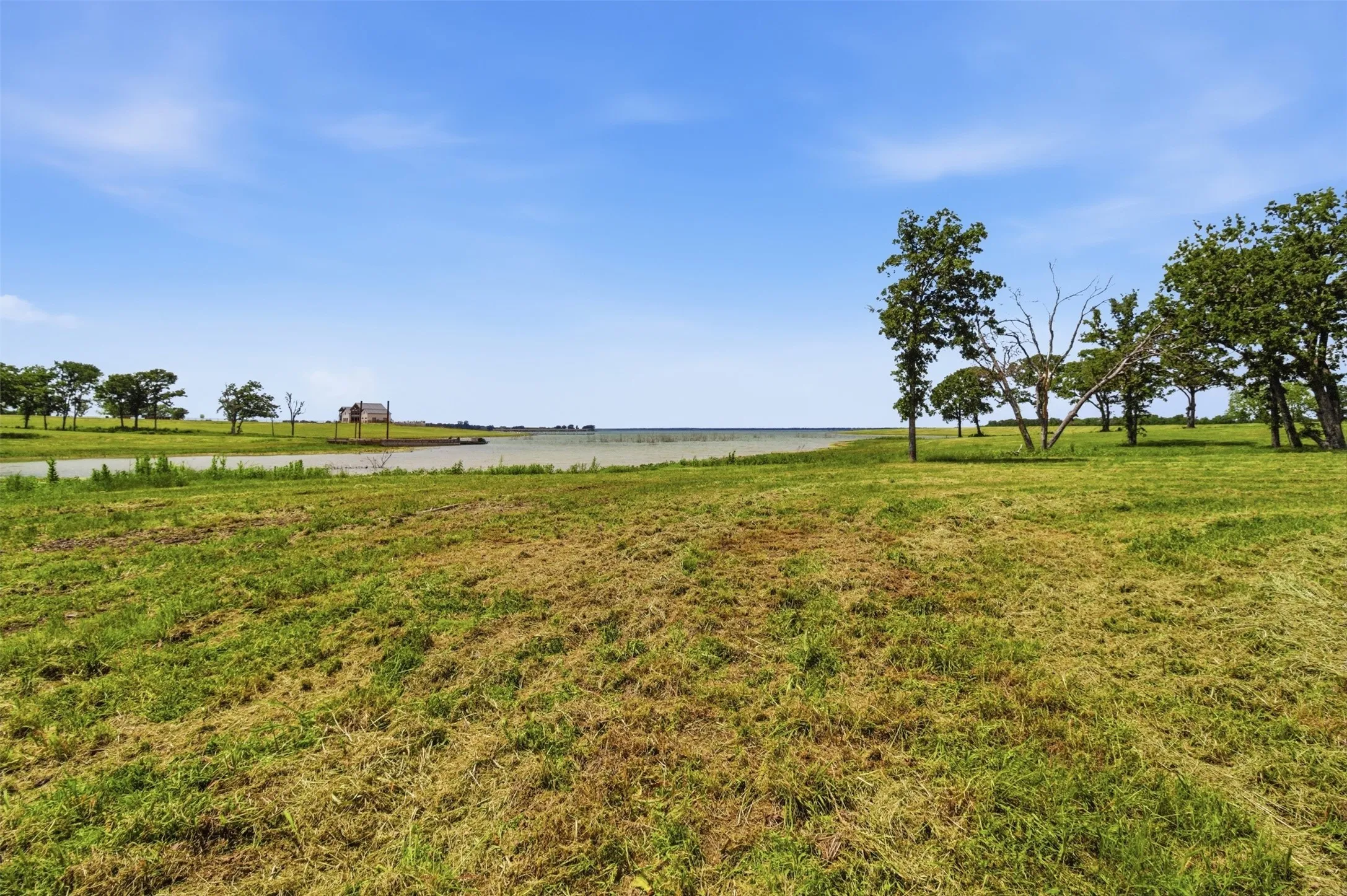 Unimproved Land For Sale in Fannin County , 215 Lakeshore Terrace, Windom, Texas 75492, 0, 0, Garage spaces, 0 Sqft, built in 0, Price $375,000, mls#21258931, Real Estate Agent in Windom, Homes For Sale in Fannin county, Homes For Sale in Windom, Realtor in Windom Texas, Real Estate Brokerage Independent Realty Texas, Luminita Cordes Realtor