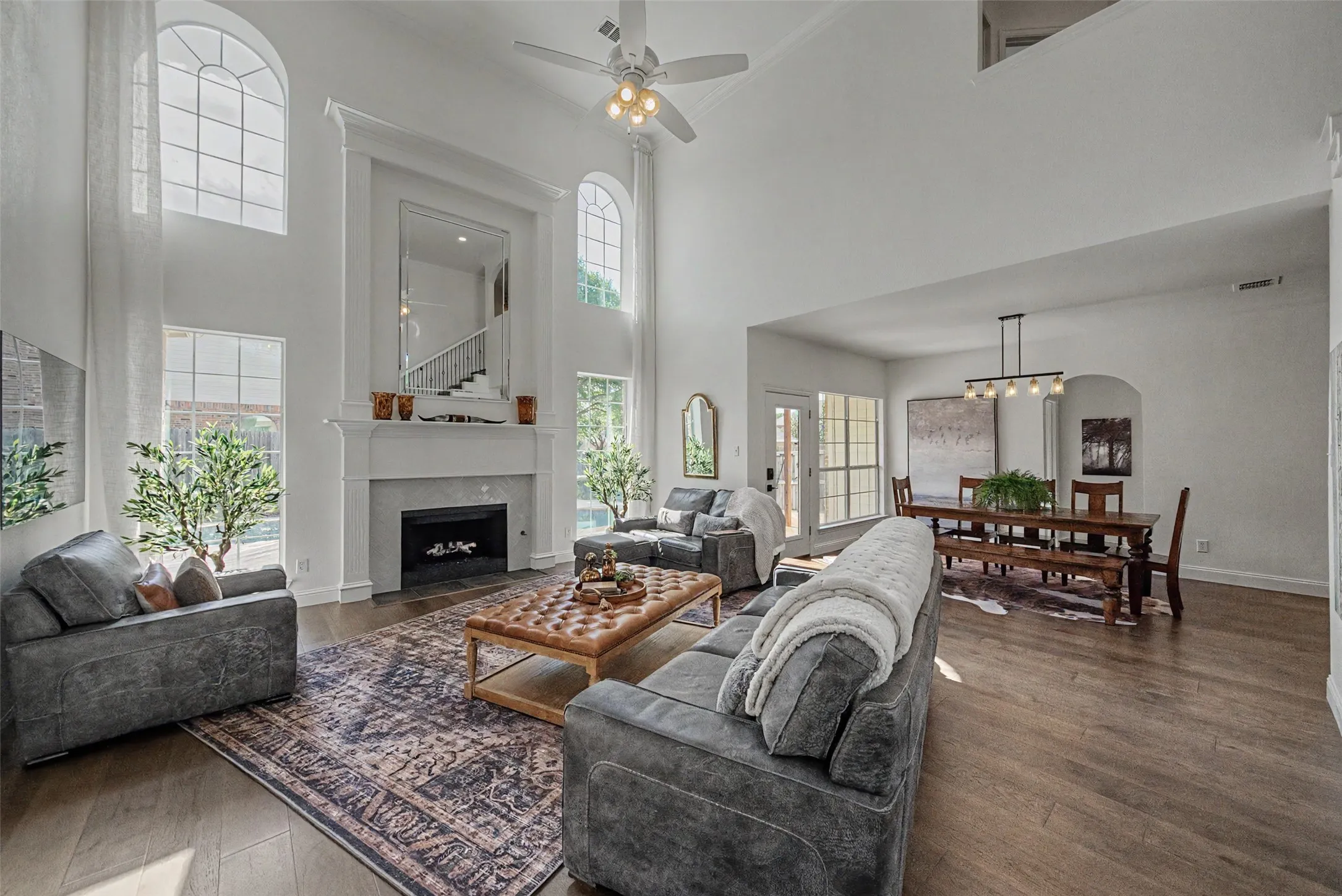 Single Family Residence For Sale in Tarrant County , 217 Huffman Bluff, Keller, Texas 76248, 4 Bedroom, 4 Bathroom, 2 Garage spaces, 3,190 Sqft, built in 2004, mls#21258756, Real Estate Agent in Keller, Homes For Sale in Tarrant county, Homes For Sale in Keller, Realtor in Keller Texas, Real Estate Brokerage Independent Realty Texas, Luminita Cordes Realtor