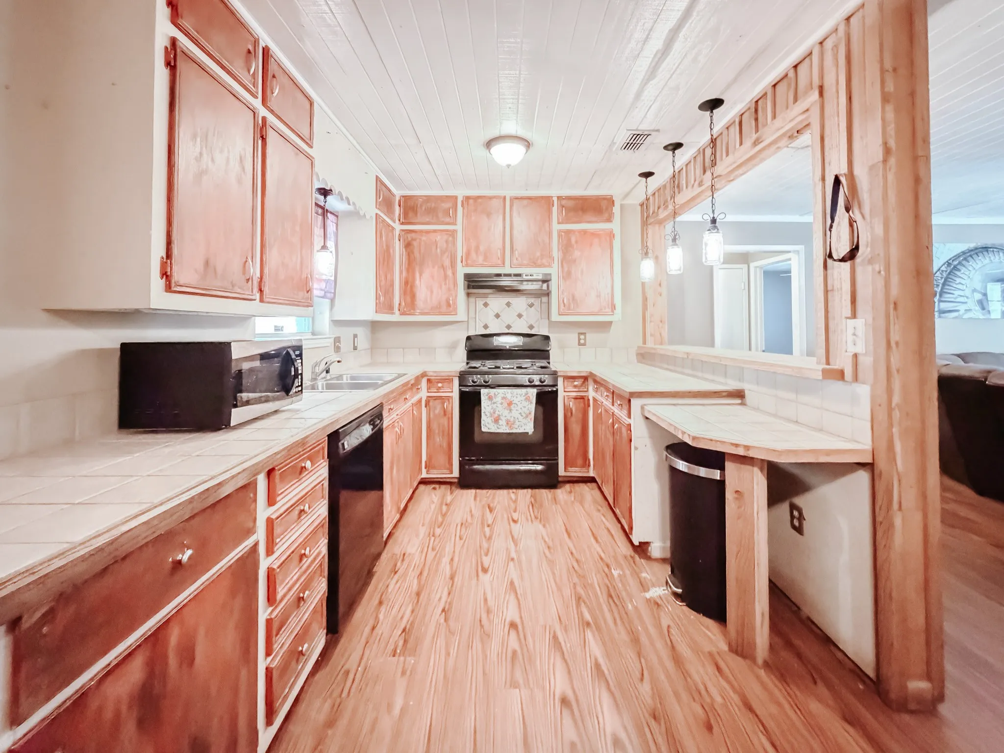 Single Family Residence For Sale in Navarro County , 303 N 30th Street, Corsicana, Texas 75110, 3 Bedroom, 2 Bathroom, Garage spaces, 1,717 Sqft, built in 1979, mls#21259033, Real Estate Agent in Corsicana, Homes For Sale in Navarro county, Homes For Sale in Corsicana, Realtor in Corsicana Texas, Real Estate Brokerage Independent Realty Texas, Luminita Cordes Realtor