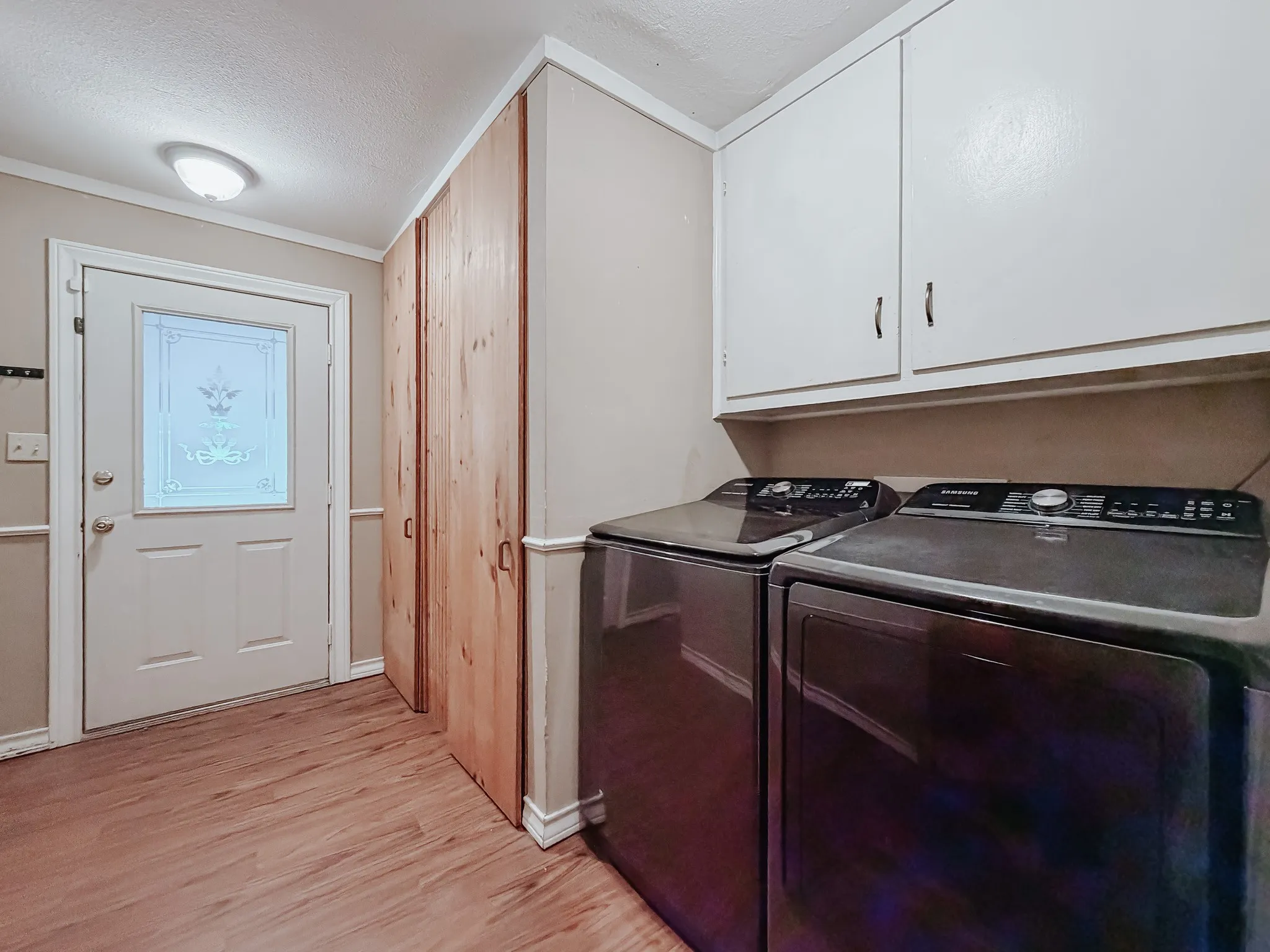 Single Family Residence For Sale in Navarro County , 303 N 30th Street, Corsicana, Texas 75110, 3 Bedroom, 2 Bathroom, Garage spaces, 1,717 Sqft, built in 1979, mls#21259033, Real Estate Agent in Corsicana, Homes For Sale in Navarro county, Homes For Sale in Corsicana, Realtor in Corsicana Texas, Real Estate Brokerage Independent Realty Texas, Luminita Cordes Realtor