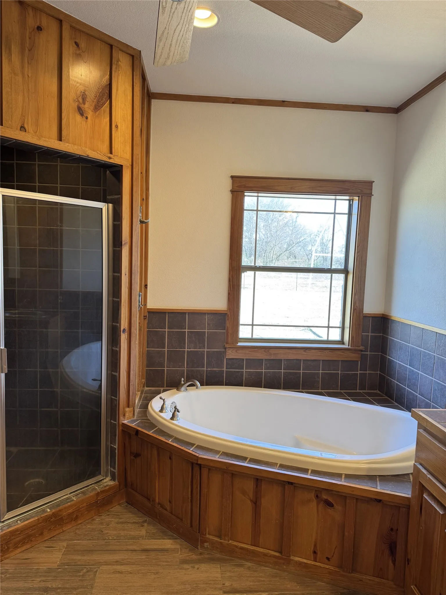 Single Family Residence For Sale in Grayson County , 655 Loftice Road, Gunter, Texas 75058, 3 Bedrooms, 4 Bathrooms, 3 Garage spaces, 3,126 Sqft, built in 2001, Price $5,000,000, mls#21258892, Real Estate Agent in Gunter, Homes For Sale in Grayson county, Homes For Sale in Gunter, Realtor in Gunter Texas, Real Estate Brokerage Independent Realty Texas, Luminita Cordes Realtor
