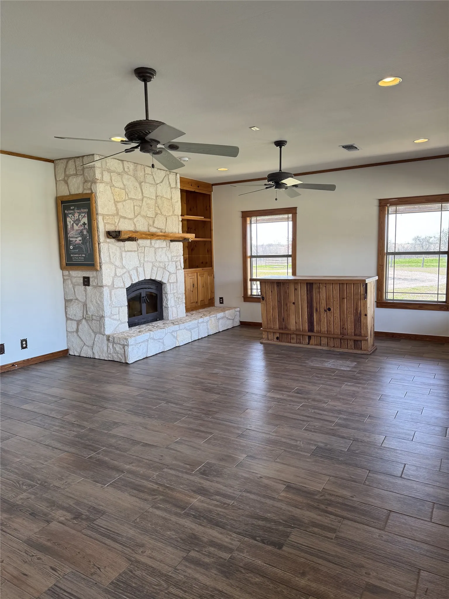 Single Family Residence For Sale in Grayson County , 655 Loftice Road, Gunter, Texas 75058, 3 Bedrooms, 4 Bathrooms, 3 Garage spaces, 3,126 Sqft, built in 2001, Price $5,000,000, mls#21258892, Real Estate Agent in Gunter, Homes For Sale in Grayson county, Homes For Sale in Gunter, Realtor in Gunter Texas, Real Estate Brokerage Independent Realty Texas, Luminita Cordes Realtor