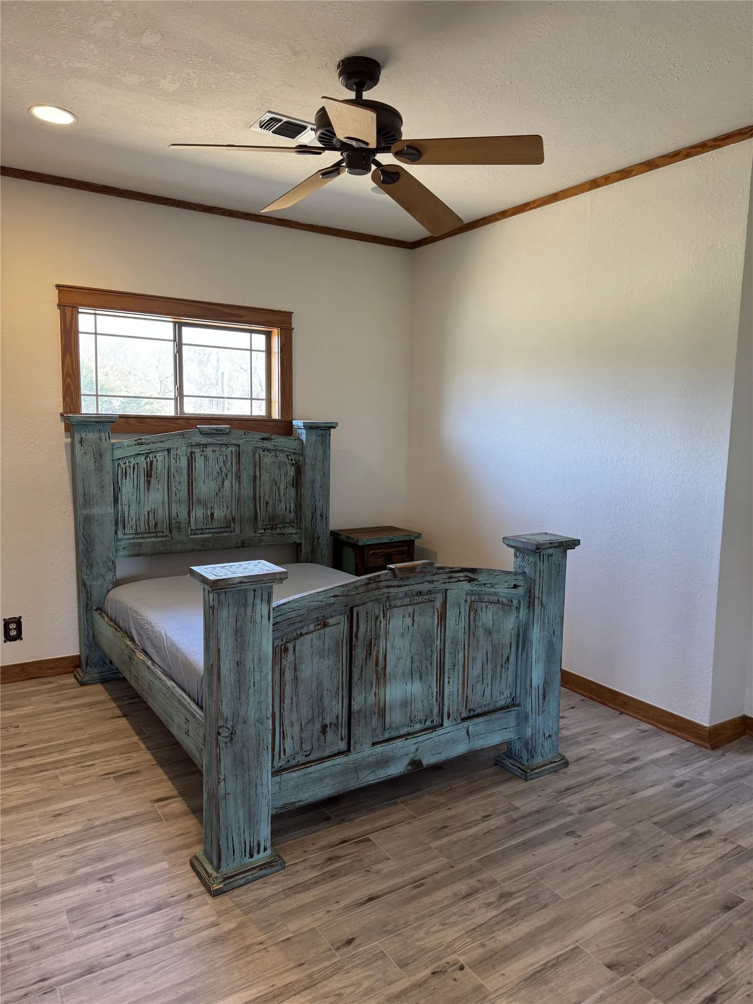 Single Family Residence For Sale in Grayson County , 655 Loftice Road, Gunter, Texas 75058, 3 Bedrooms, 4 Bathrooms, 3 Garage spaces, 3,126 Sqft, built in 2001, Price $5,000,000, mls#21258892, Real Estate Agent in Gunter, Homes For Sale in Grayson county, Homes For Sale in Gunter, Realtor in Gunter Texas, Real Estate Brokerage Independent Realty Texas, Luminita Cordes Realtor