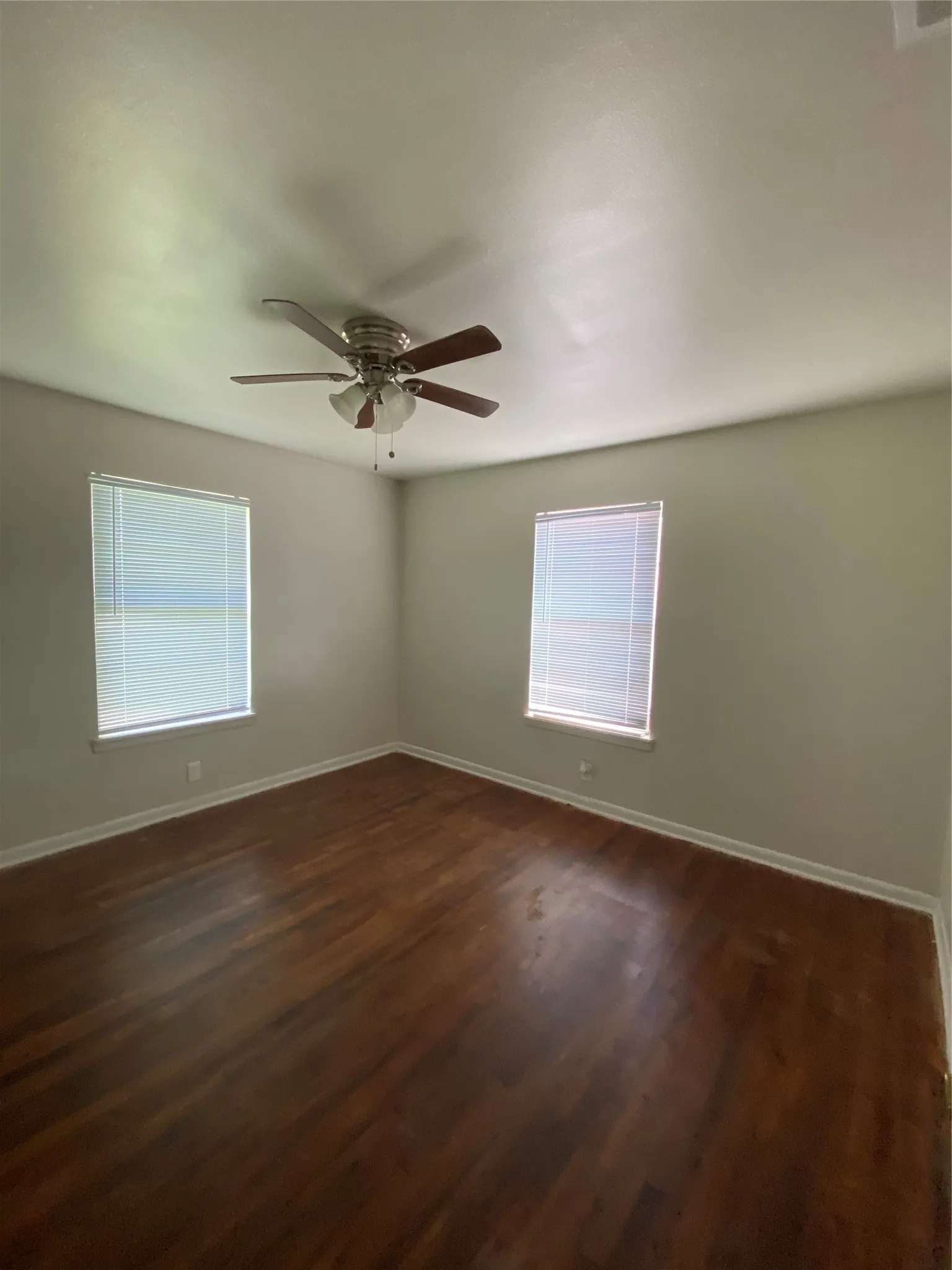 Single Family Residence For Rent in Van Zandt County , 1260 Vz County Road 1810, Grand Saline, Texas 75140, 2 Bedroom, 1 Bathroom, Garage spaces, 864 Sqft, built in 1961, Preowned, mls#21259362, Real Estate Agent in Grand Saline, Homes For Rent in Van Zandt county, Homes For Rent in Grand Saline, Realtor in Grand Saline Texas, Real Estate Brokerage Independent Realty Texas, Luminita Cordes Realtor