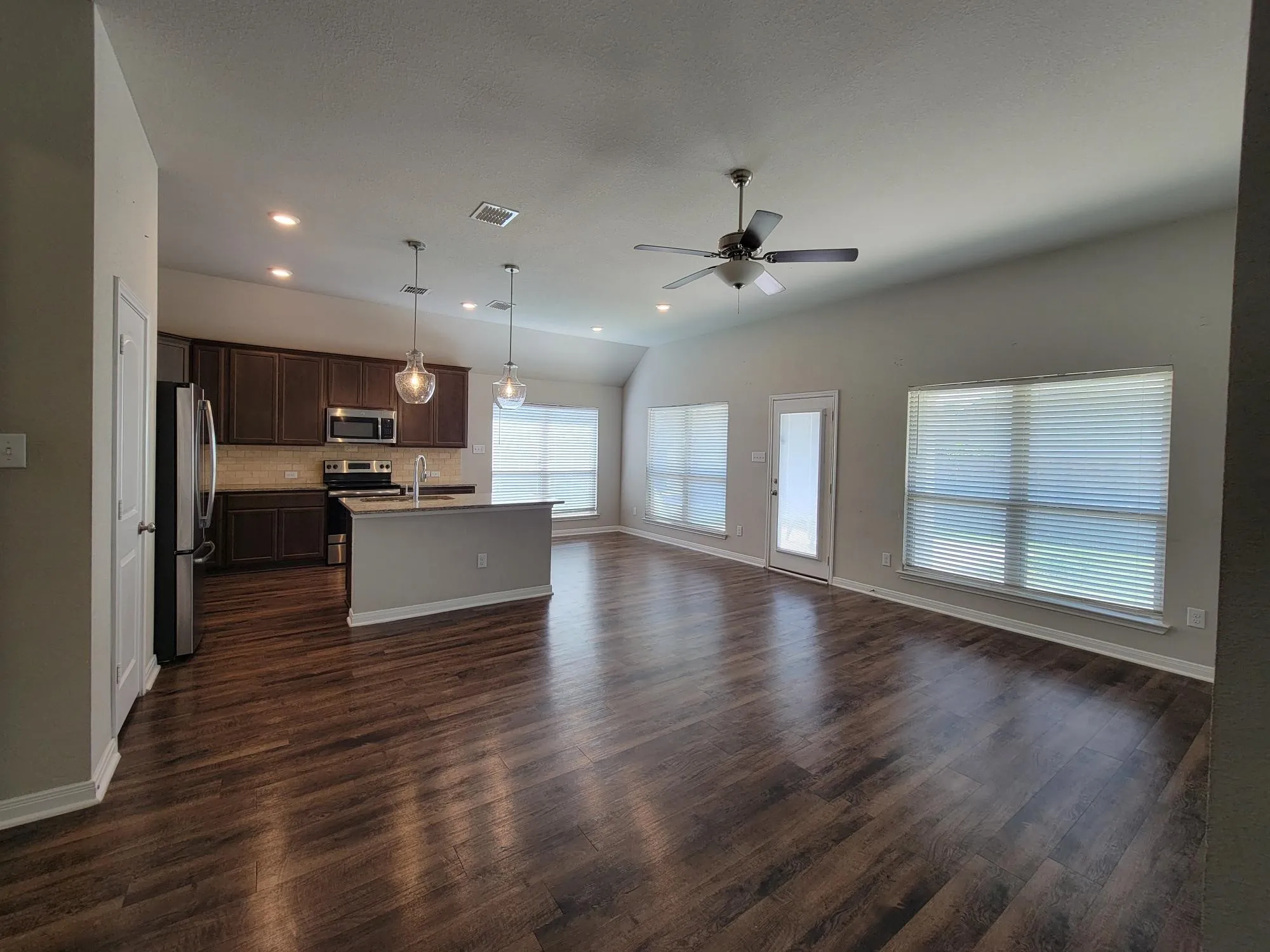 Kitchen/Living Combo