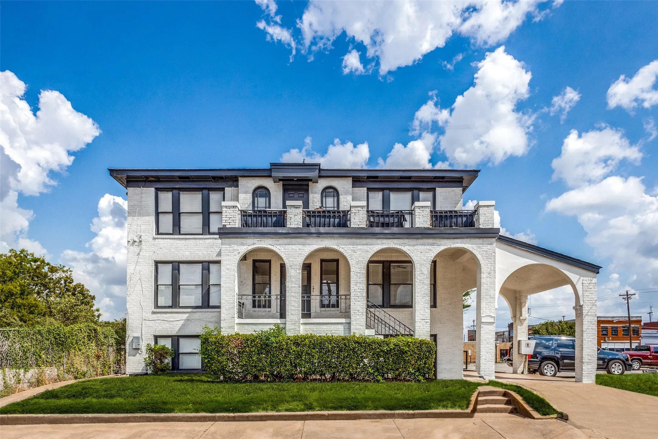 Apartment For Sale in Hunt County , 2309 Wesley Street, Greenville, Texas 75401, 11 Bedrooms, 6 Bathrooms, Garage spaces, 0 Sqft, built in 1910, Preowned, Price $650,000, mls#21256163, Real Estate Agent in Greenville, Homes For Sale in Hunt county, Homes For Sale in Greenville, Realtor in Greenville Texas, Real Estate Brokerage Independent Realty Texas, Luminita Cordes Realtor