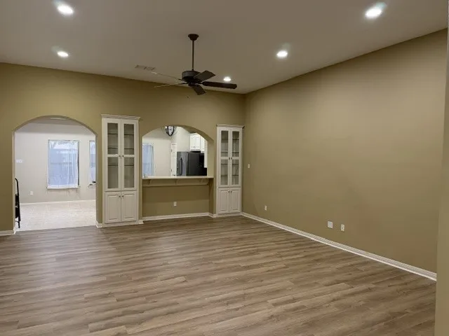 Single Family Residence For Sale in Mc Lennan County , 9123 Darby Lane, Waco, Texas 76712, 2 Bedroom, 2 Bathroom, 2 Garage spaces, 1,745 Sqft, built in 2005, Preowned, mls#21259397, Real Estate Agent in Waco, Homes For Sale in Mc Lennan county, Homes For Sale in Waco, Realtor in Waco Texas, Real Estate Brokerage Independent Realty Texas, Luminita Cordes Realtor