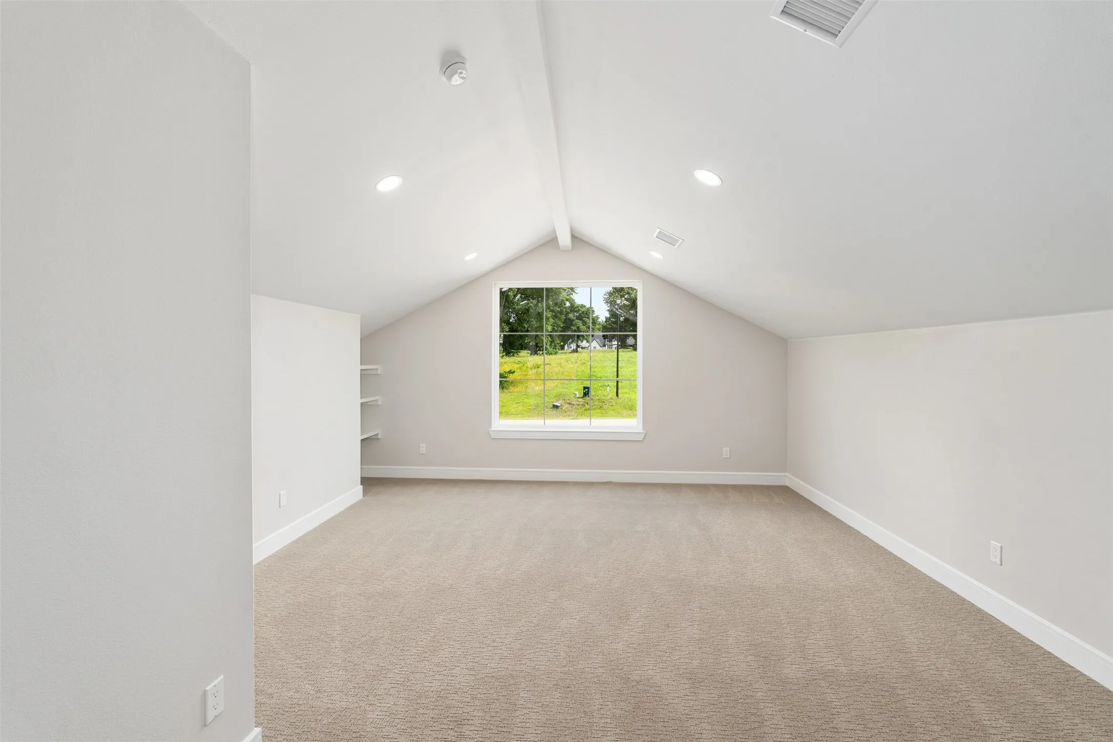 Single Family Residence For Sale in Kaufman County , 1524 Shoreline Drive, Mabank, Texas 75143, 4 Bedroom, 4 Bathroom, 2 Garage spaces, 3,756 Sqft, built in 2024, New Construction - Complete, mls#21255427, Real Estate Agent in Mabank, Homes For Sale in Kaufman county, Homes For Sale in Mabank, Realtor in Mabank Texas, Real Estate Brokerage Independent Realty Texas, Luminita Cordes Realtor
