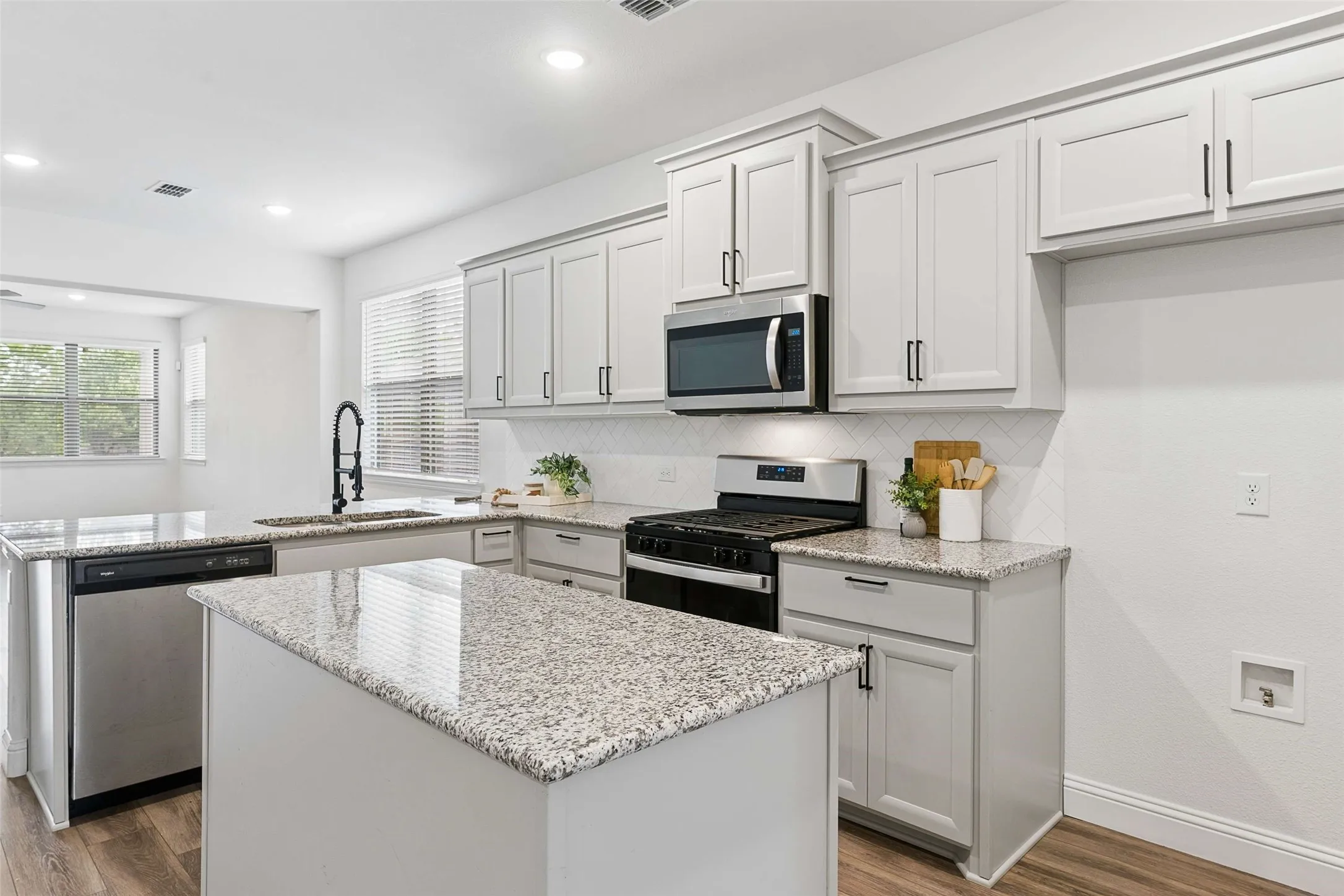 Single Family Residence For Sale in Collin County , 310 Boston Drive, Princeton, Texas 75407, 3 Bedroom, 2 Bathroom, 2 Garage spaces, 1,584 Sqft, built in 2022, Preowned, mls#21257778, Real Estate Agent in Princeton, Homes For Sale in Collin county, Homes For Sale in Princeton, Realtor in Princeton Texas, Real Estate Brokerage Independent Realty Texas, Luminita Cordes Realtor