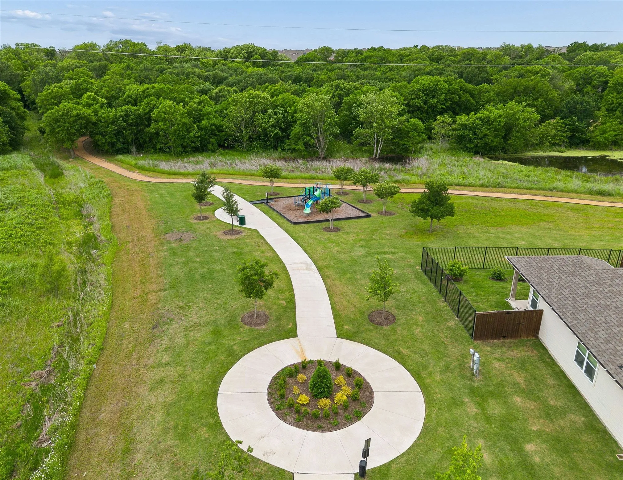 Single Family Residence For Sale in Collin County , 310 Boston Drive, Princeton, Texas 75407, 3 Bedroom, 2 Bathroom, 2 Garage spaces, 1,584 Sqft, built in 2022, Preowned, mls#21257778, Real Estate Agent in Princeton, Homes For Sale in Collin county, Homes For Sale in Princeton, Realtor in Princeton Texas, Real Estate Brokerage Independent Realty Texas, Luminita Cordes Realtor