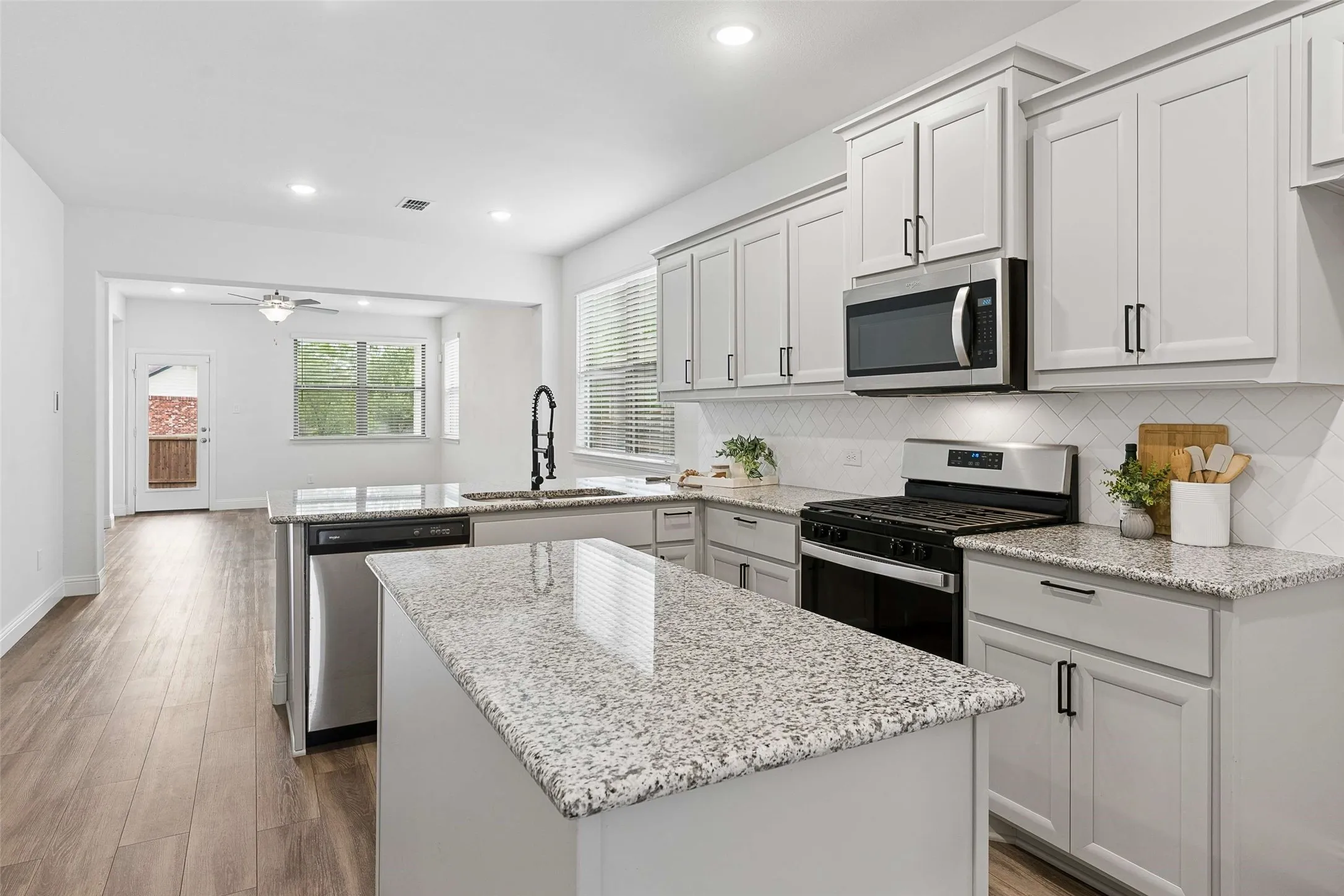 Single Family Residence For Sale in Collin County , 310 Boston Drive, Princeton, Texas 75407, 3 Bedroom, 2 Bathroom, 2 Garage spaces, 1,584 Sqft, built in 2022, Preowned, mls#21257778, Real Estate Agent in Princeton, Homes For Sale in Collin county, Homes For Sale in Princeton, Realtor in Princeton Texas, Real Estate Brokerage Independent Realty Texas, Luminita Cordes Realtor