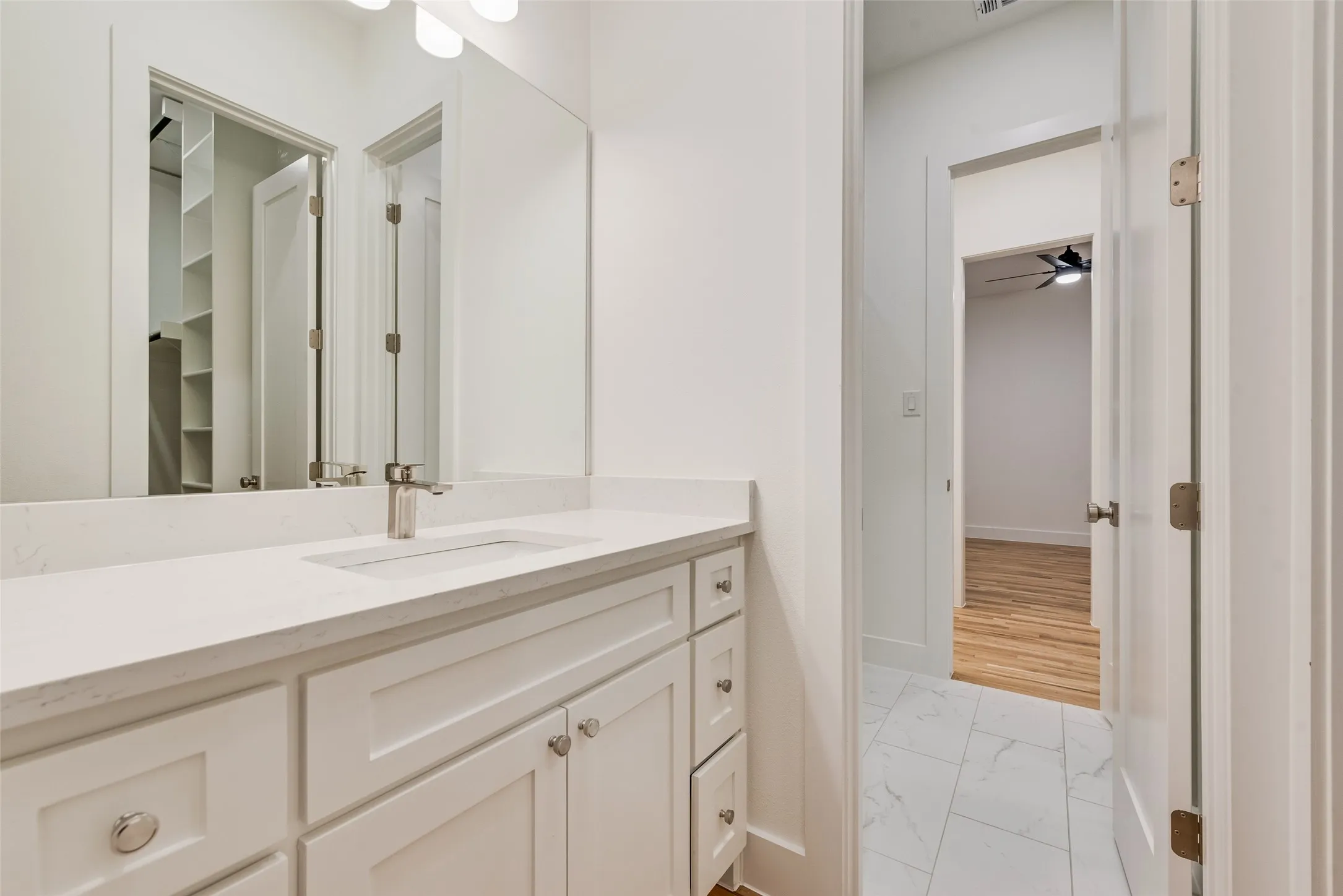Single Family Residence For Sale in Dallas County , 3530 Gibsondell Avenue, Dallas, Texas 75211, 4 Bedroom, 4 Bathroom, 2 Garage spaces, 2,869 Sqft, built in 2026, New Construction - Complete, mls#21259415, Real Estate Agent in Dallas, Homes For Sale in Dallas county, Homes For Sale in Dallas, Realtor in Dallas Texas, Real Estate Brokerage Independent Realty Texas, Luminita Cordes Realtor