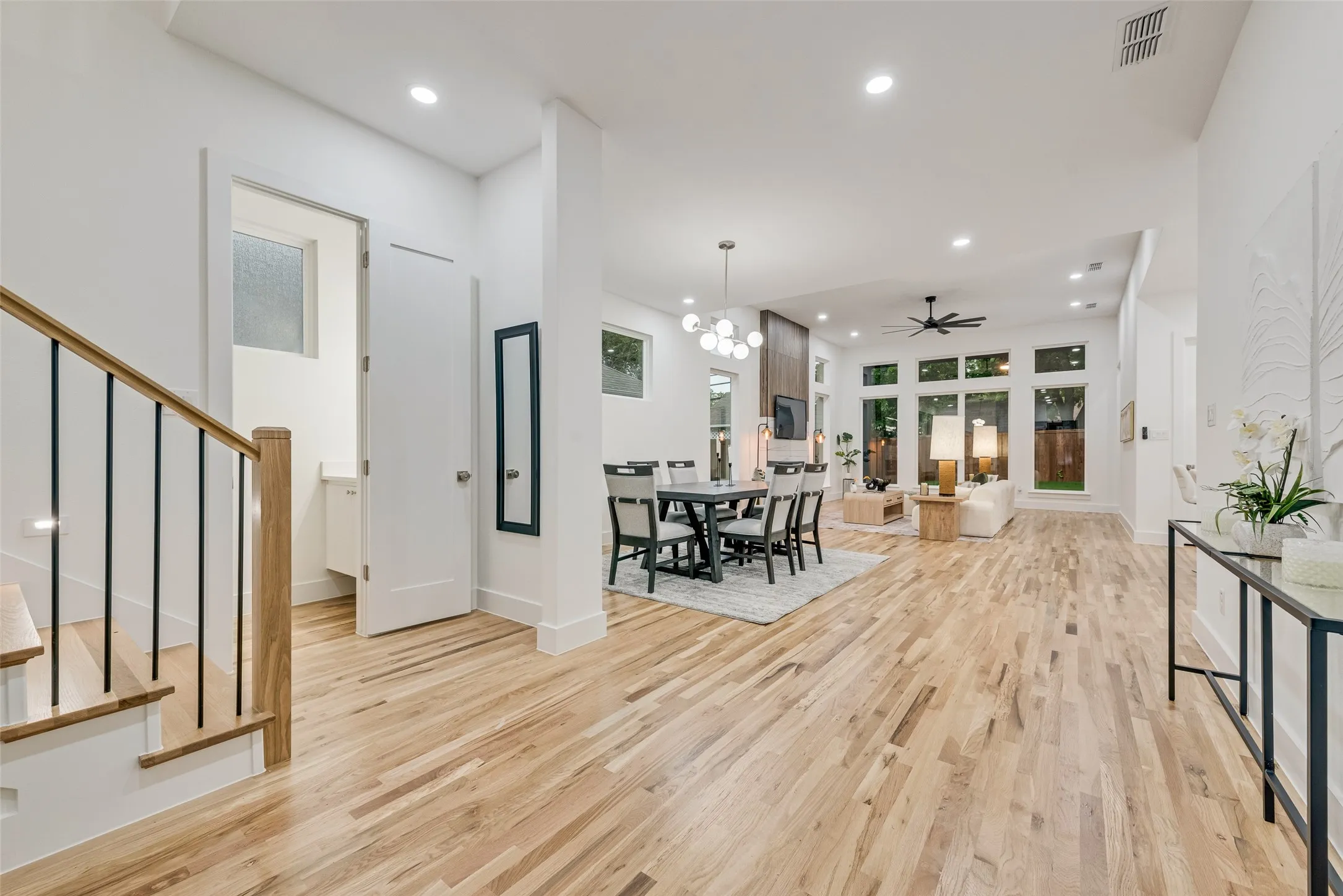 Single Family Residence For Sale in Dallas County , 3530 Gibsondell Avenue, Dallas, Texas 75211, 4 Bedroom, 4 Bathroom, 2 Garage spaces, 2,869 Sqft, built in 2026, New Construction - Complete, mls#21259415, Real Estate Agent in Dallas, Homes For Sale in Dallas county, Homes For Sale in Dallas, Realtor in Dallas Texas, Real Estate Brokerage Independent Realty Texas, Luminita Cordes Realtor