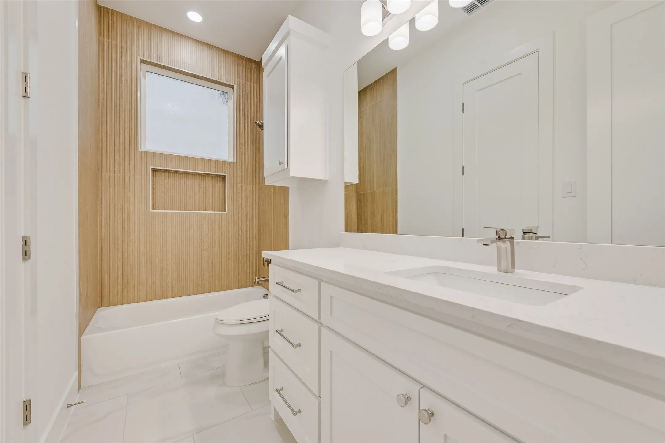 Single Family Residence For Sale in Dallas County , 3530 Gibsondell Avenue, Dallas, Texas 75211, 4 Bedroom, 4 Bathroom, 2 Garage spaces, 2,869 Sqft, built in 2026, New Construction - Complete, mls#21259415, Real Estate Agent in Dallas, Homes For Sale in Dallas county, Homes For Sale in Dallas, Realtor in Dallas Texas, Real Estate Brokerage Independent Realty Texas, Luminita Cordes Realtor