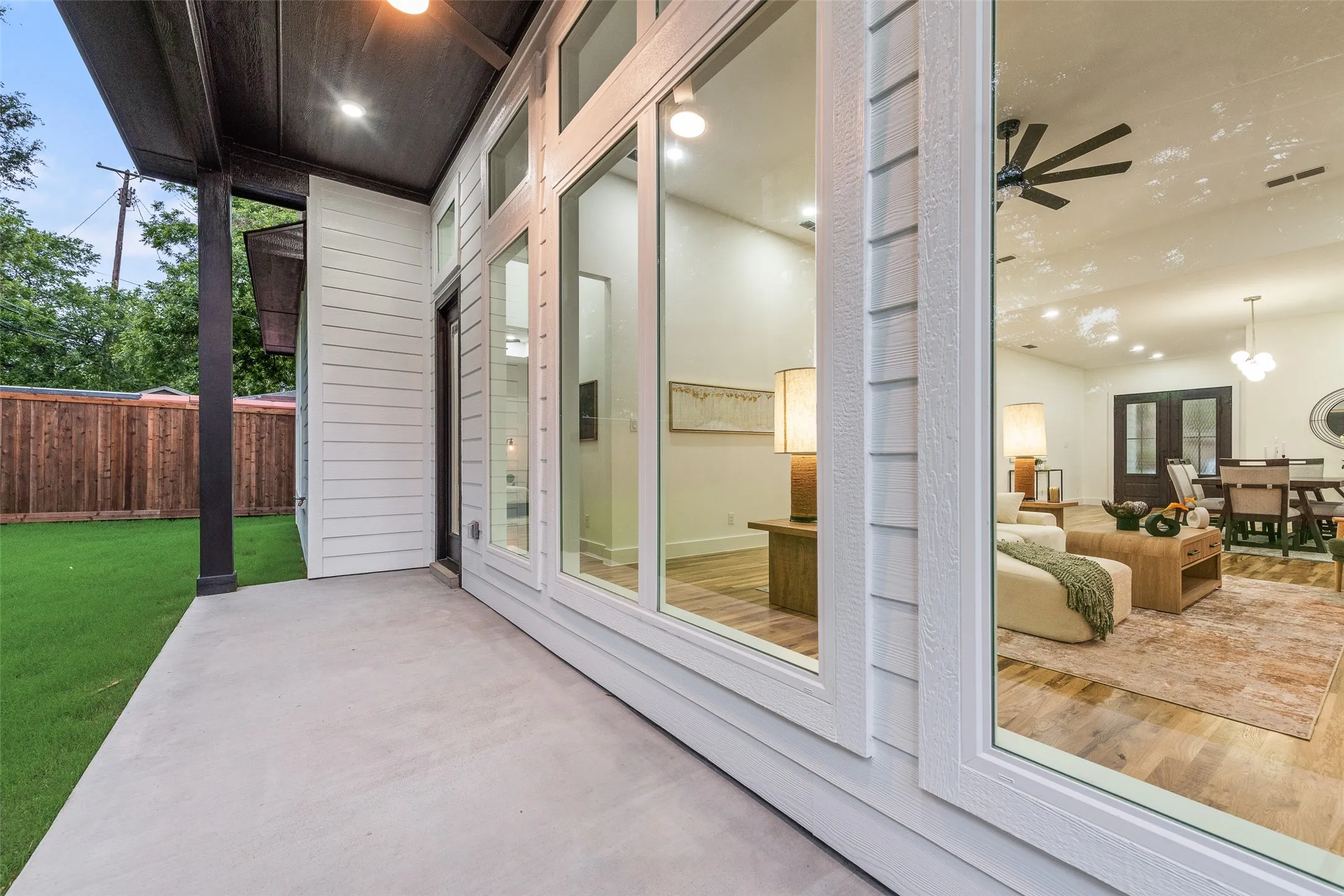 Single Family Residence For Sale in Dallas County , 3530 Gibsondell Avenue, Dallas, Texas 75211, 4 Bedroom, 4 Bathroom, 2 Garage spaces, 2,869 Sqft, built in 2026, New Construction - Complete, mls#21259415, Real Estate Agent in Dallas, Homes For Sale in Dallas county, Homes For Sale in Dallas, Realtor in Dallas Texas, Real Estate Brokerage Independent Realty Texas, Luminita Cordes Realtor
