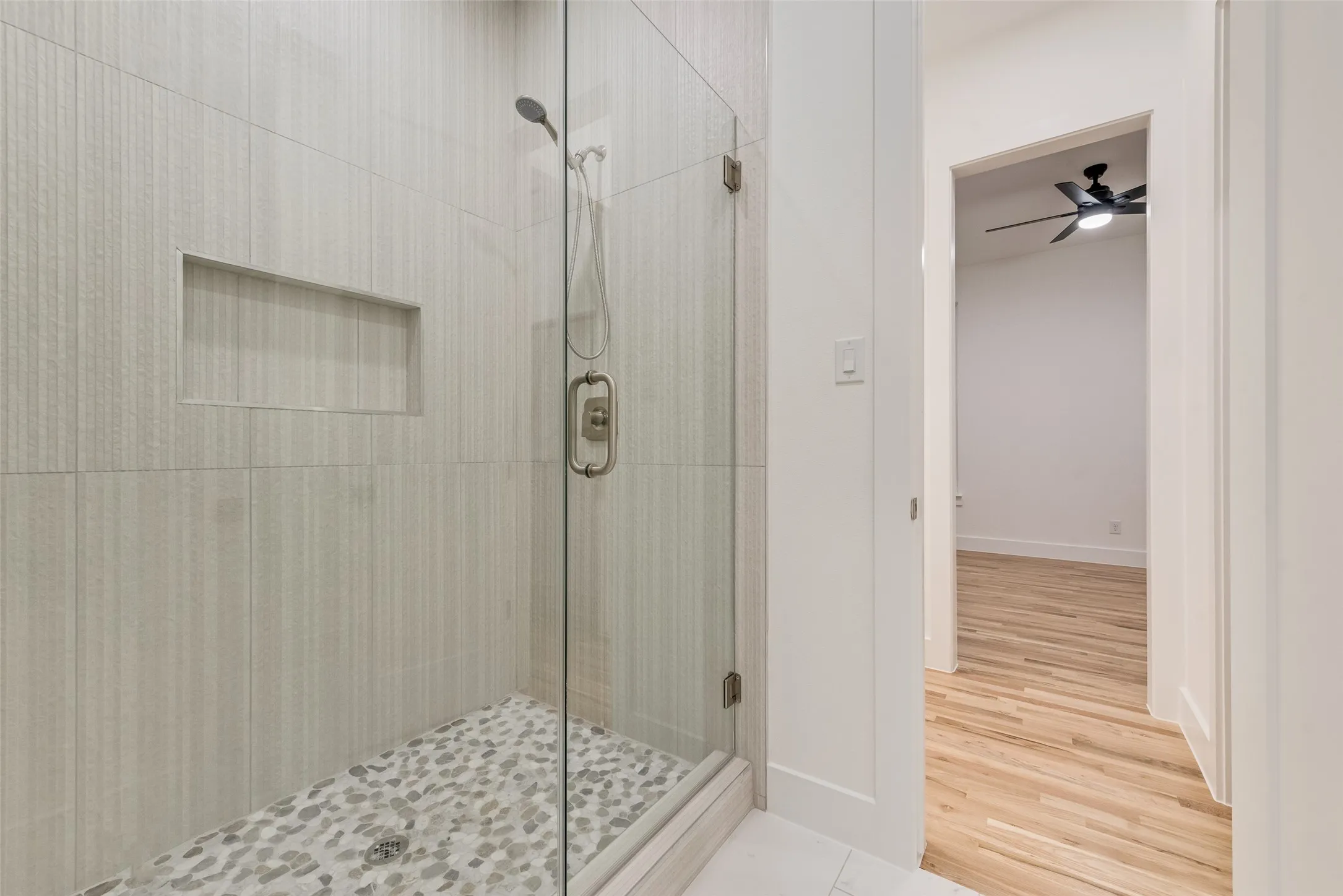 Single Family Residence For Sale in Dallas County , 3530 Gibsondell Avenue, Dallas, Texas 75211, 4 Bedroom, 4 Bathroom, 2 Garage spaces, 2,869 Sqft, built in 2026, New Construction - Complete, mls#21259415, Real Estate Agent in Dallas, Homes For Sale in Dallas county, Homes For Sale in Dallas, Realtor in Dallas Texas, Real Estate Brokerage Independent Realty Texas, Luminita Cordes Realtor