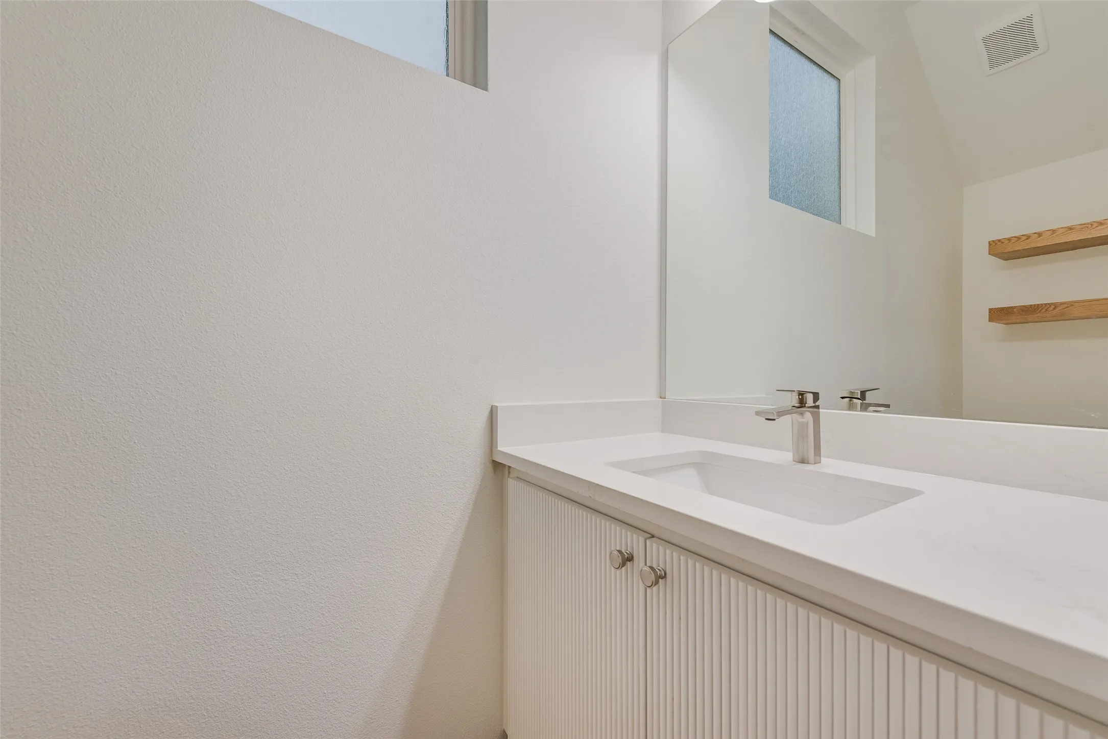 Single Family Residence For Sale in Dallas County , 3530 Gibsondell Avenue, Dallas, Texas 75211, 4 Bedroom, 4 Bathroom, 2 Garage spaces, 2,869 Sqft, built in 2026, New Construction - Complete, mls#21259415, Real Estate Agent in Dallas, Homes For Sale in Dallas county, Homes For Sale in Dallas, Realtor in Dallas Texas, Real Estate Brokerage Independent Realty Texas, Luminita Cordes Realtor