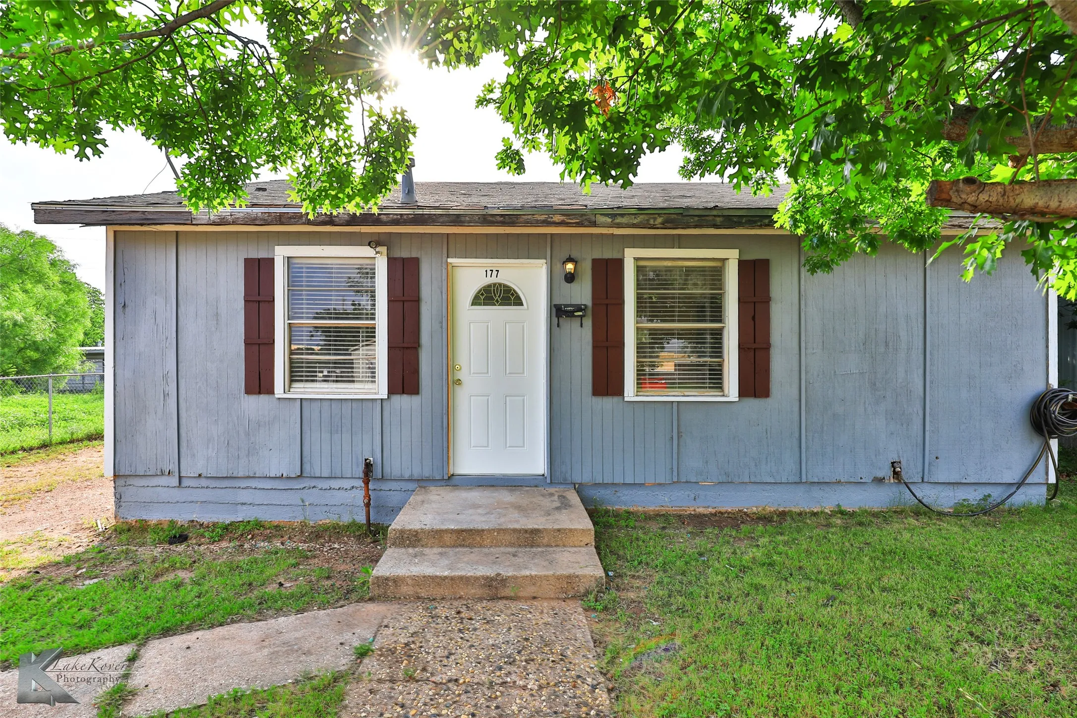 Single Family Residence For Sale in Taylor County , 177 Maxwell Drive, Abilene, Texas 79602, 3 Bedrooms, 1 Bathroom, Garage spaces, 1,050 Sqft, built in 1952, Preowned, Price $58,000, mls#21259424, Real Estate Agent in Abilene, Homes For Sale in Taylor county, Homes For Sale in Abilene, Realtor in Abilene Texas, Real Estate Brokerage Independent Realty Texas, Luminita Cordes Realtor